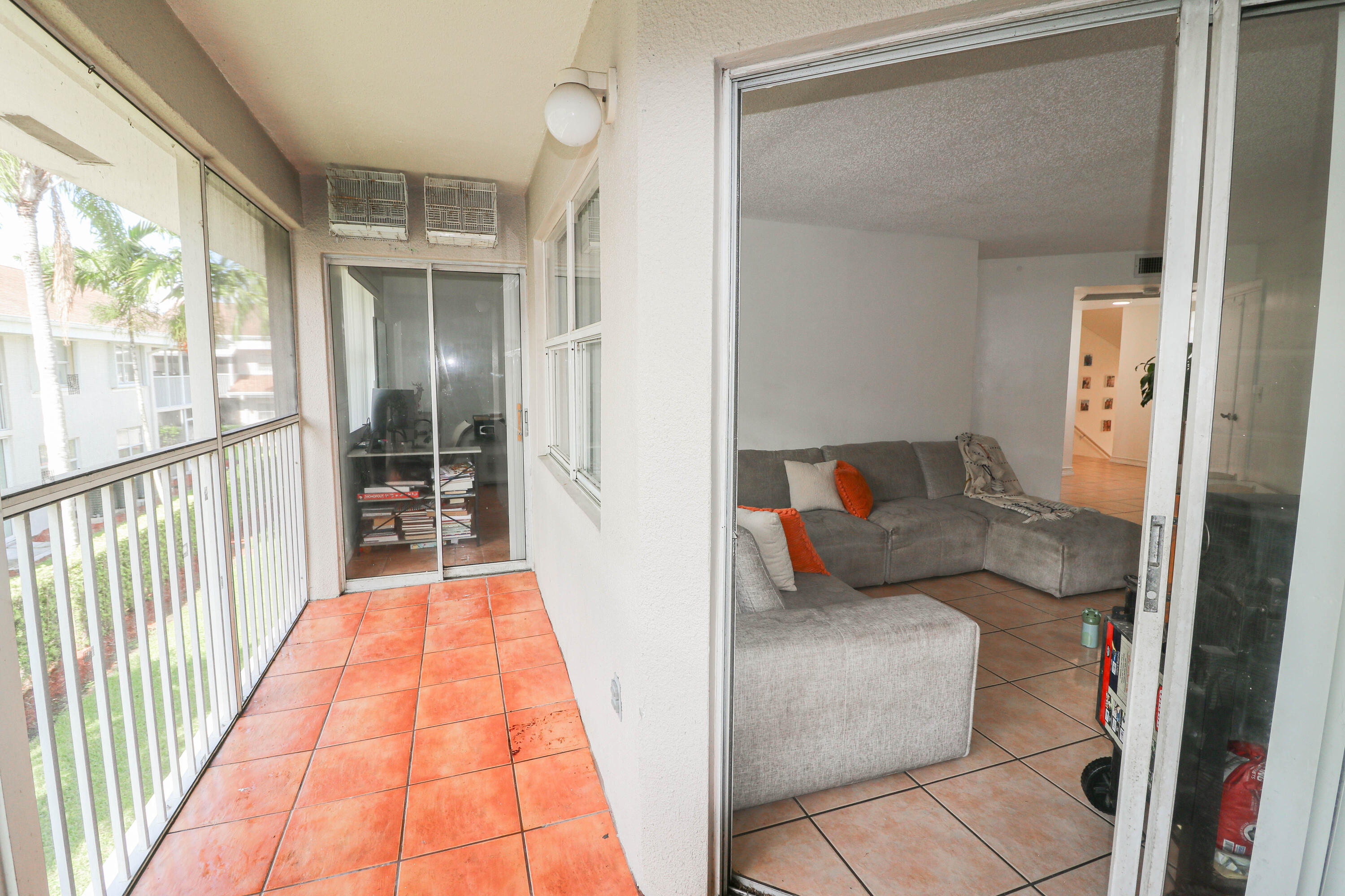 2646 Se 21st Court 203-d Property Photo 6