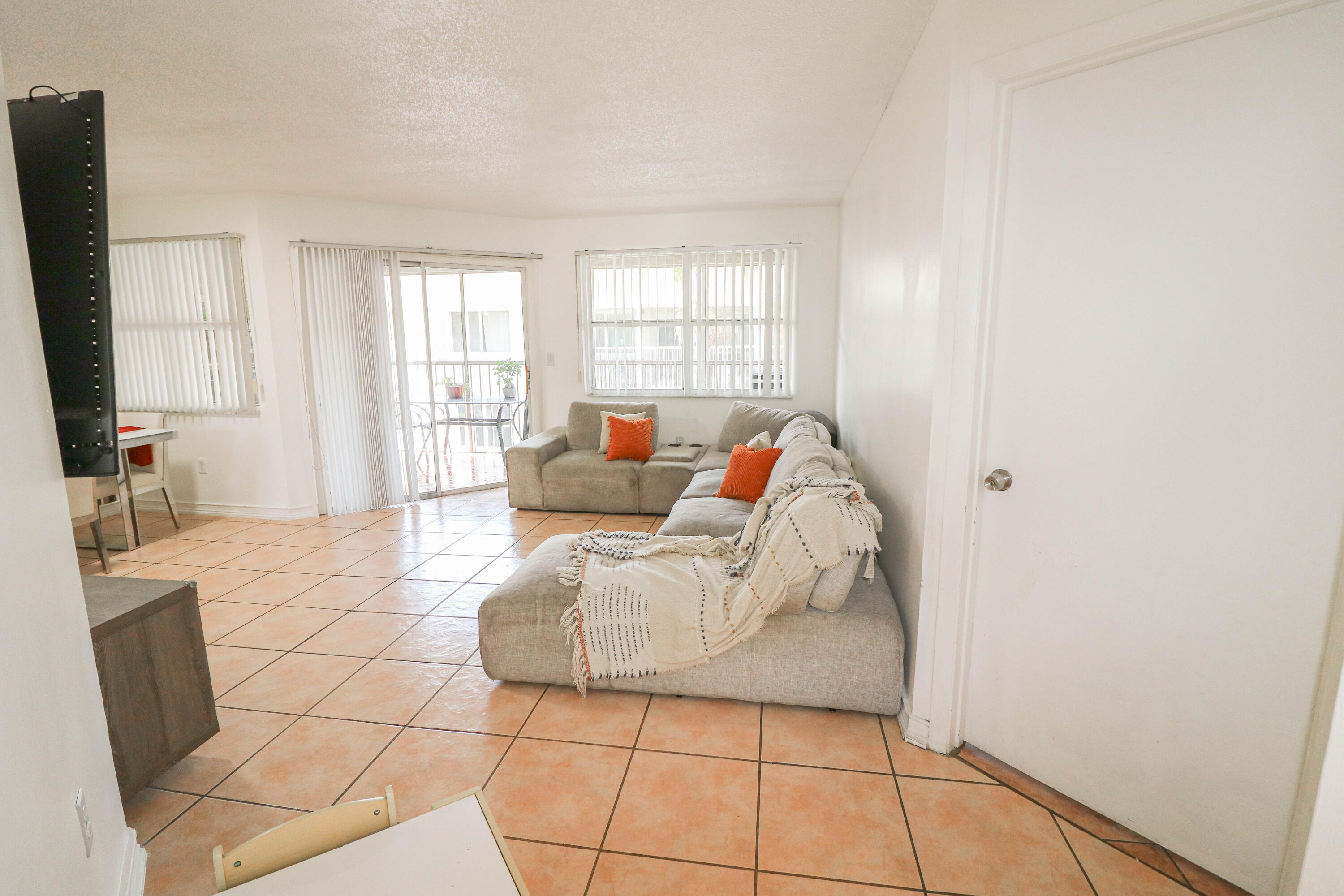 2646 Se 21st Court 203-d Property Photo 15