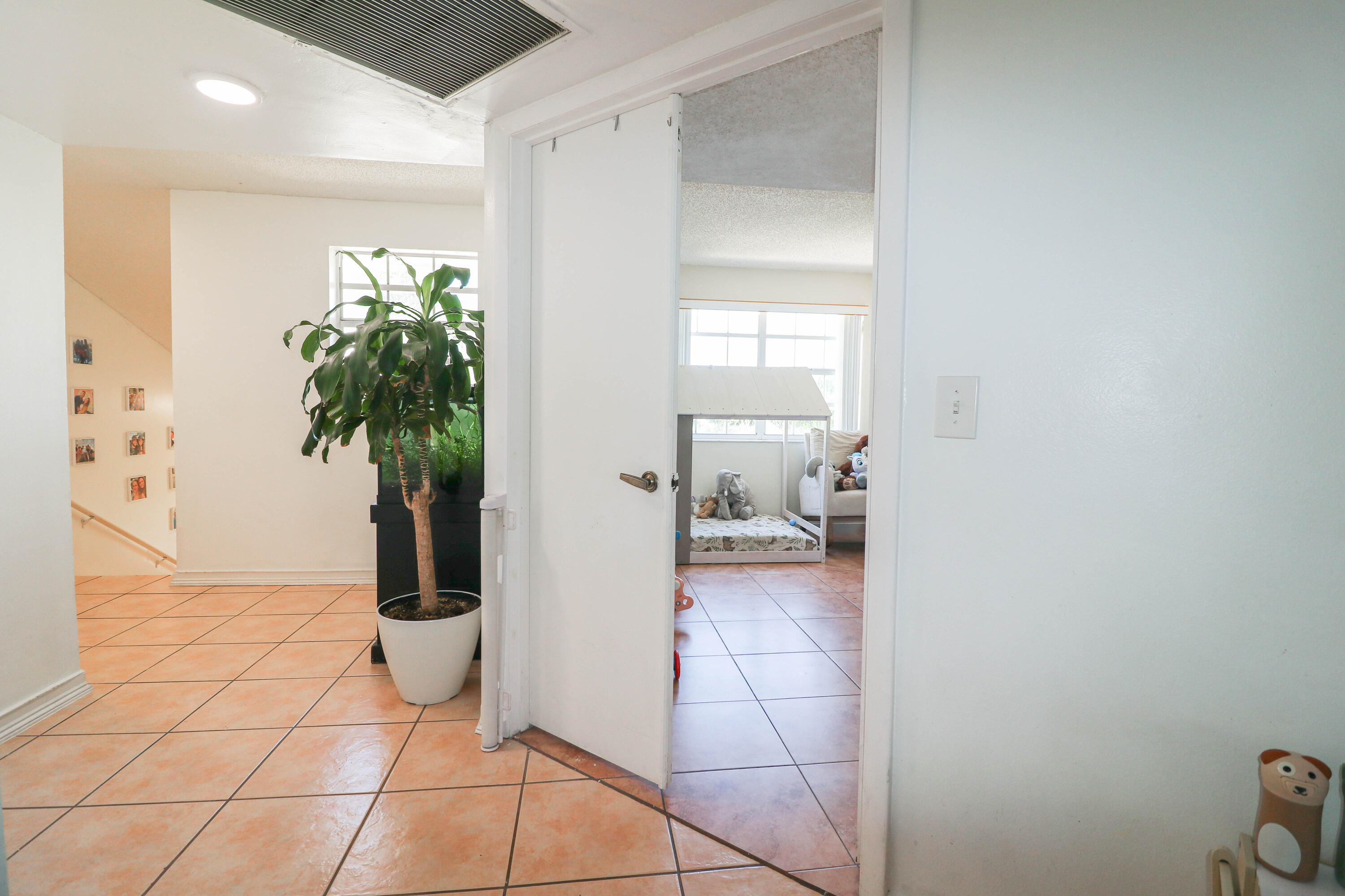 2646 Se 21st Court 203-d Property Photo 25