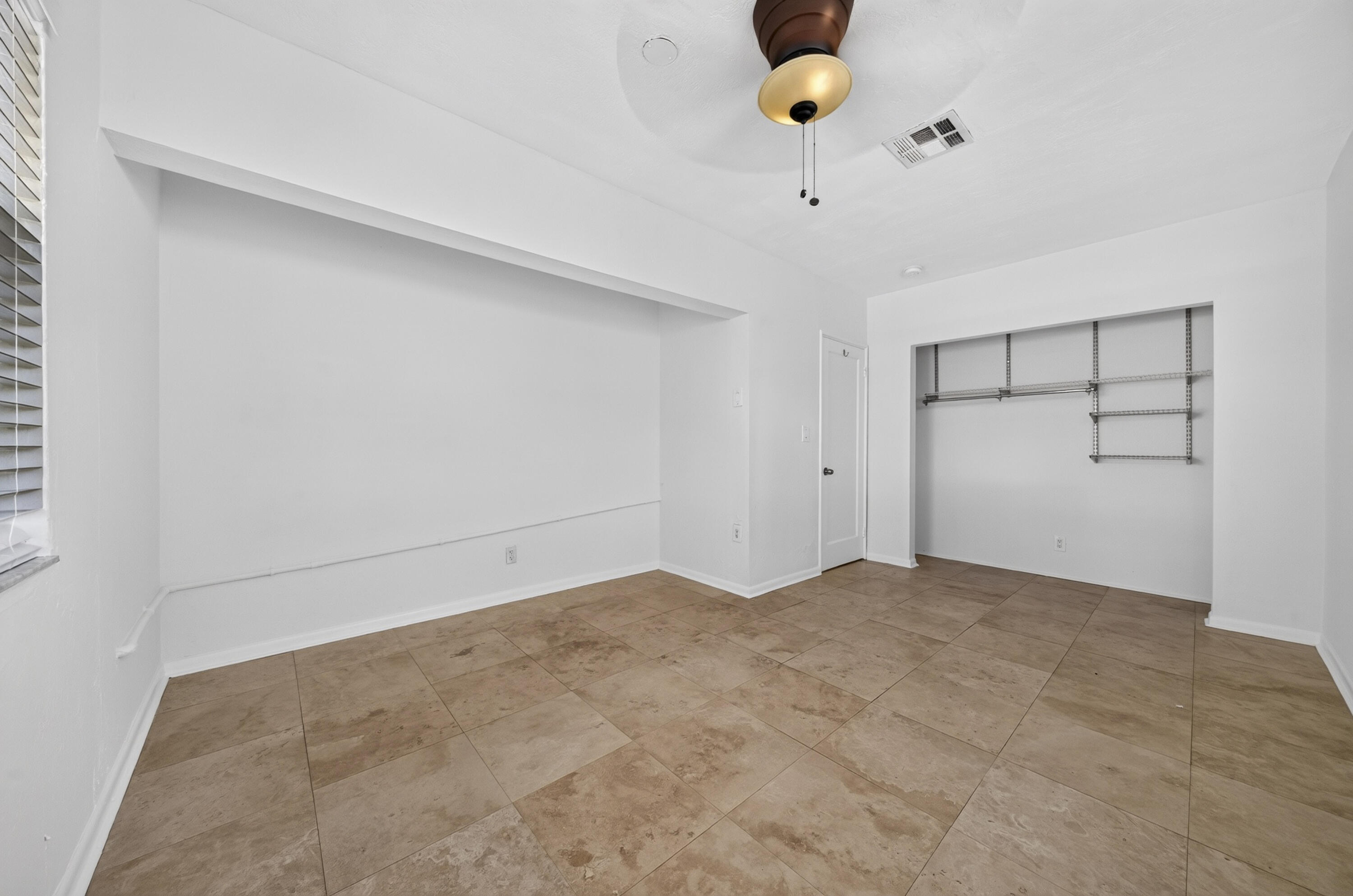1605 Ne 16th Avenue Property Photo 18