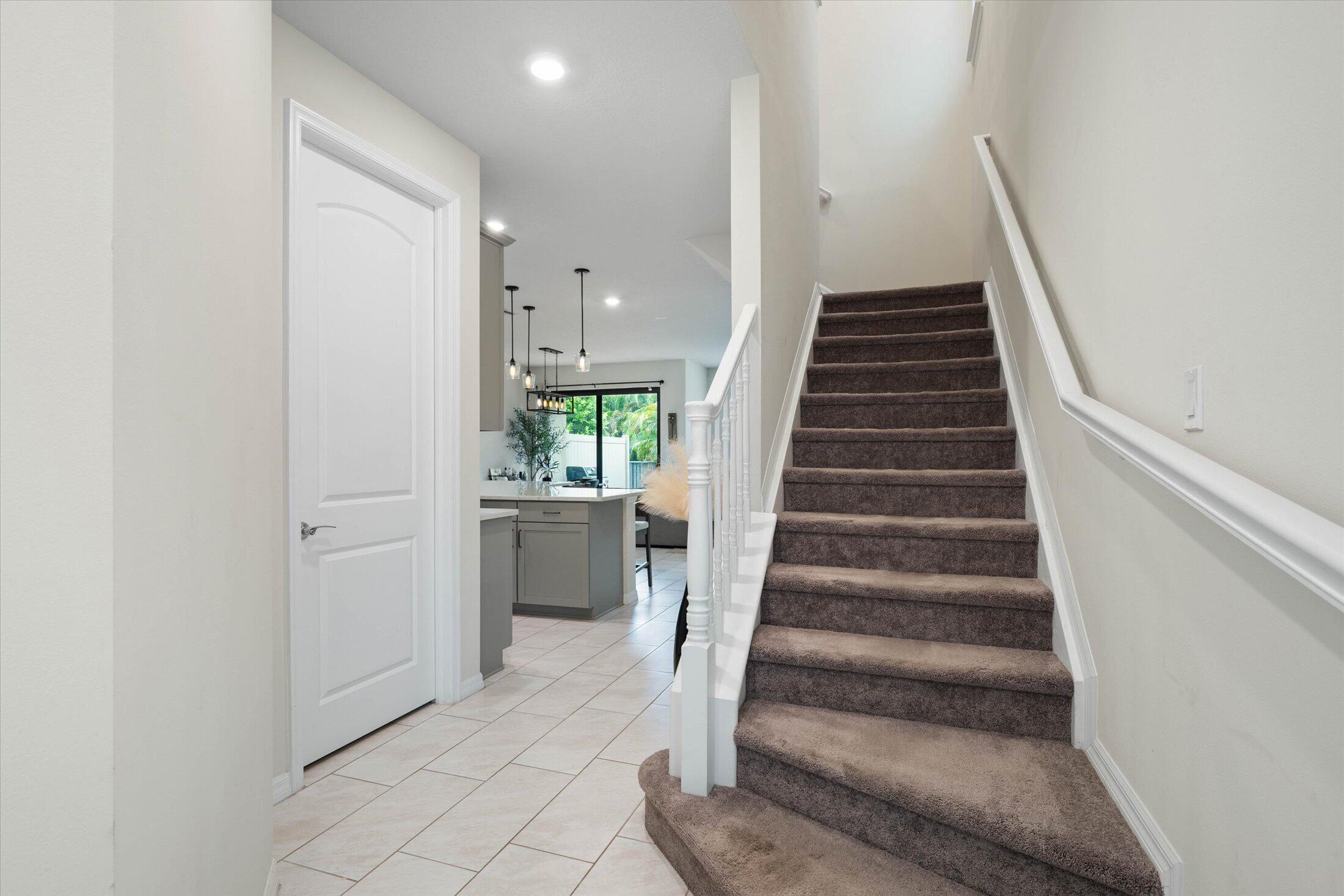 8221 Cinch Way Property Photo 3