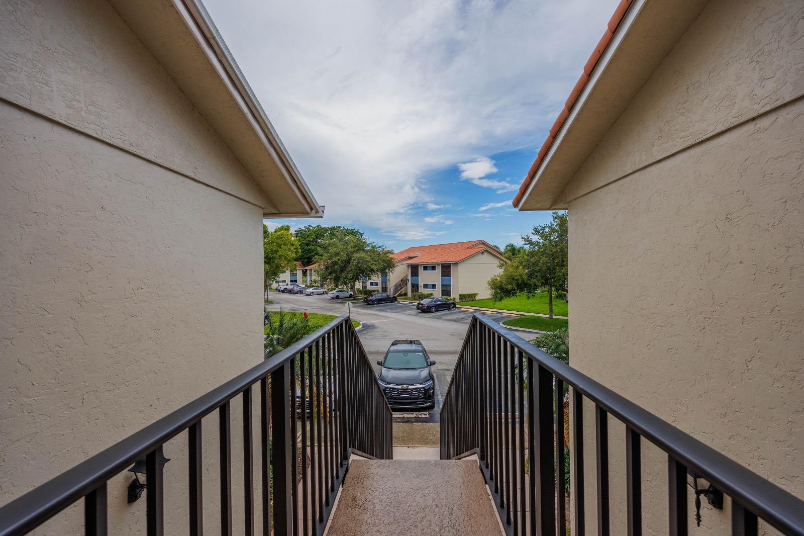 1524 Lake Crystal Drive E Property Photo 22