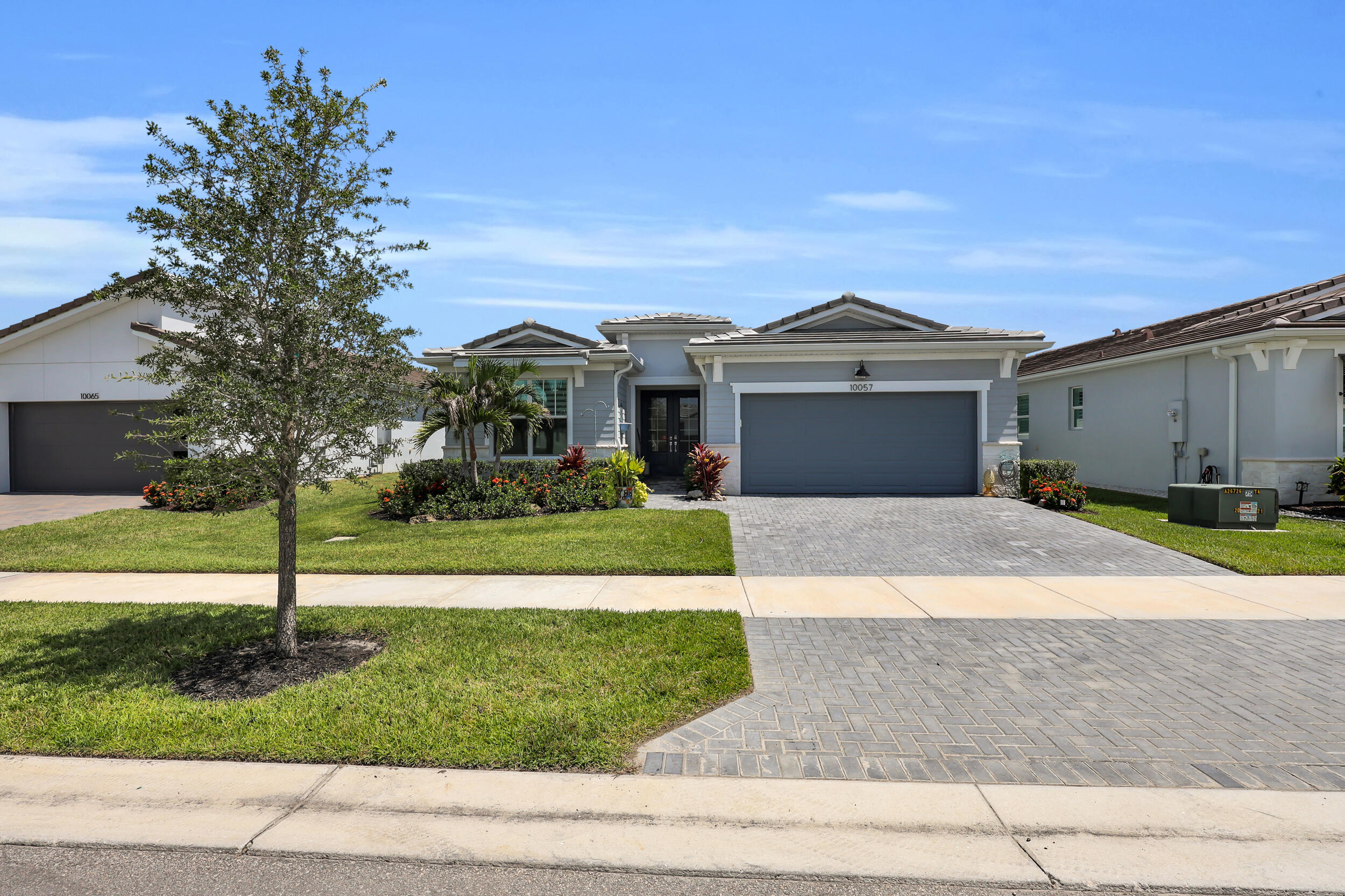 10057 Sw Carnelian Street Property Photo 1