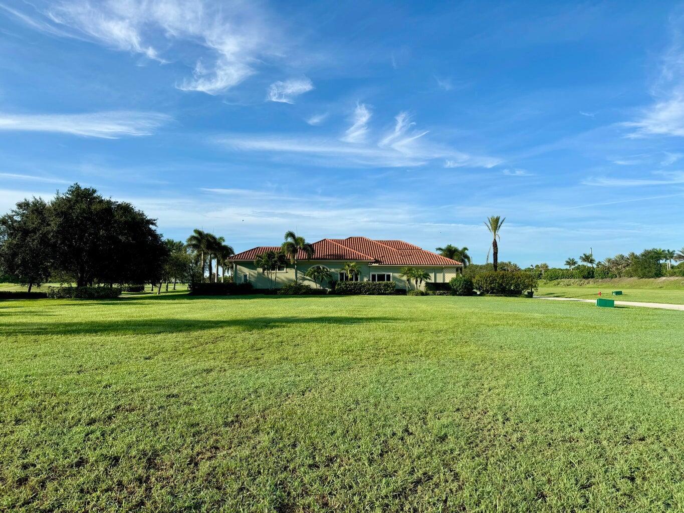 104 Se Rio Siena Property Photo 3