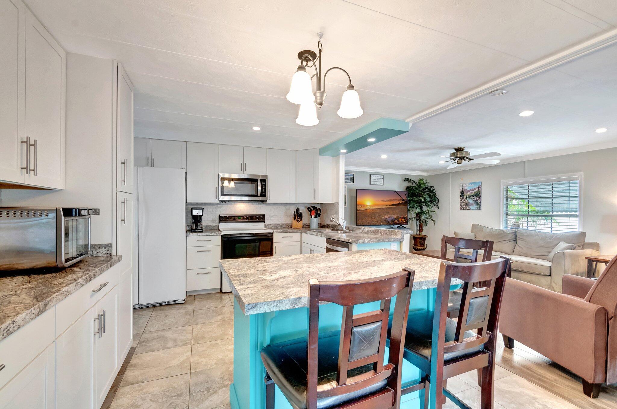 14001 Kingston Bay Property Photo 16