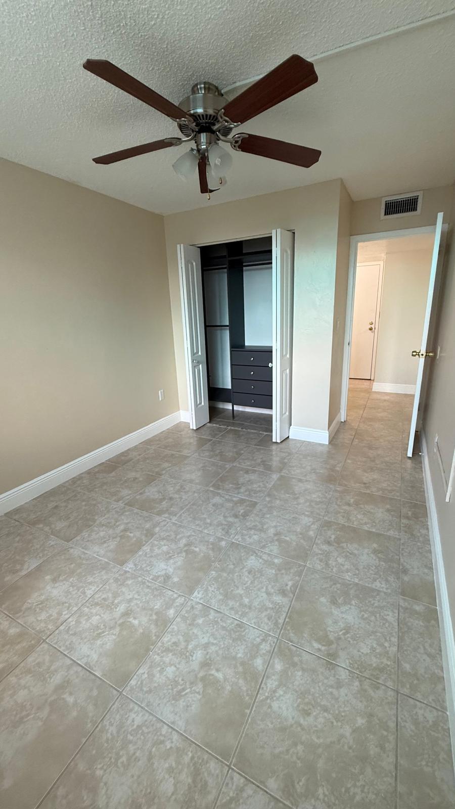 1805 E Sans Souci Boulevard 434 Property Photo 11