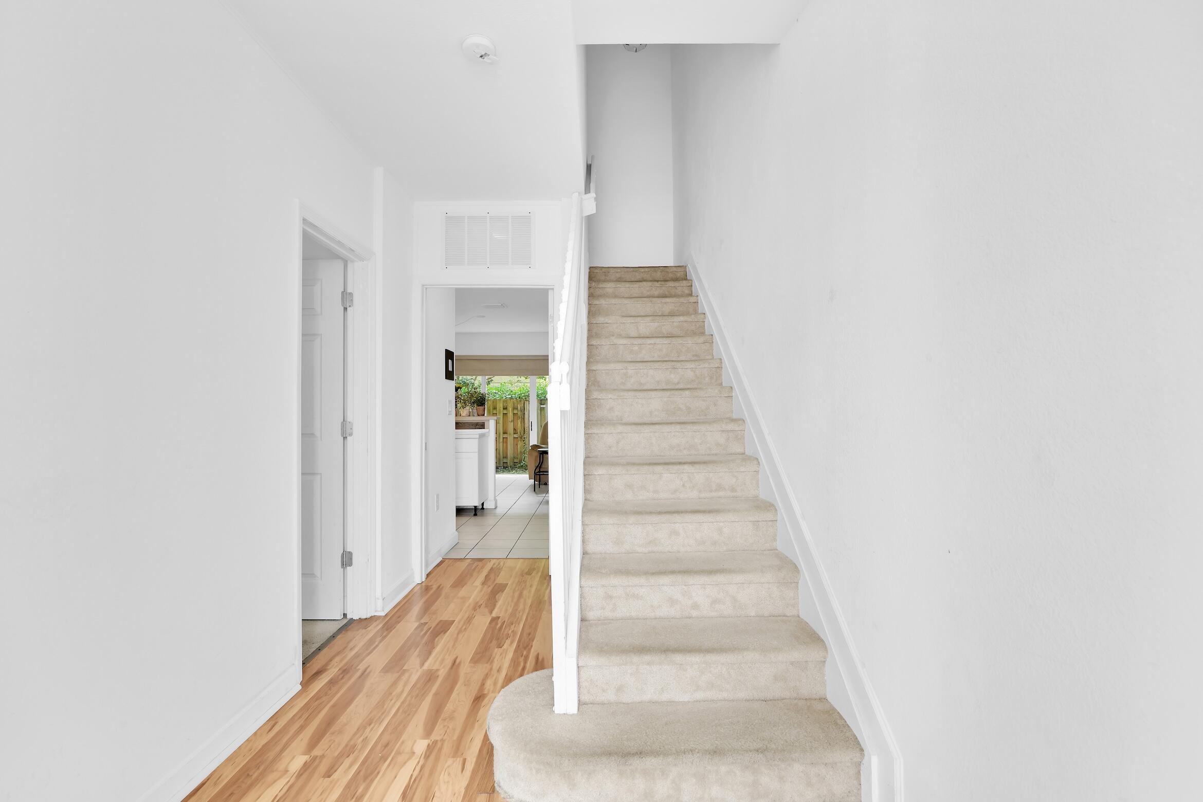 1720 Ne 33 Avenue 105-5 Property Photo 4