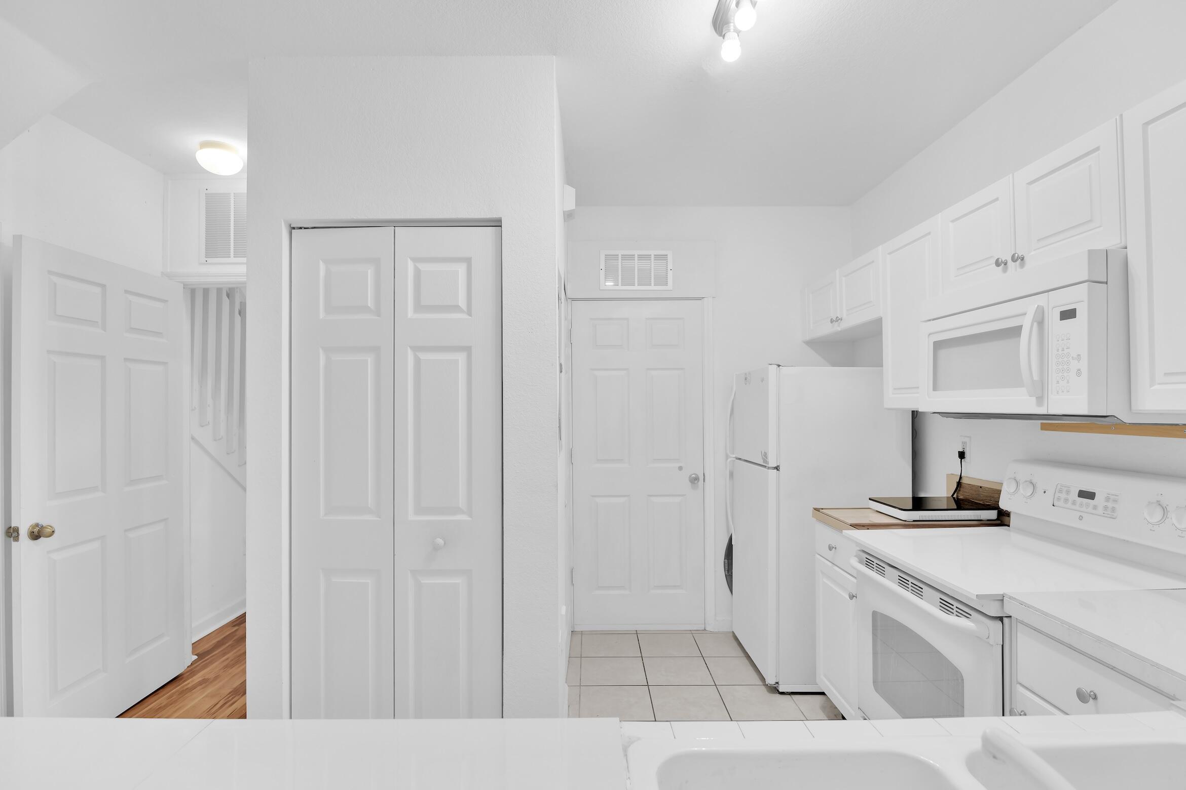 1720 Ne 33 Avenue 105-5 Property Photo 7