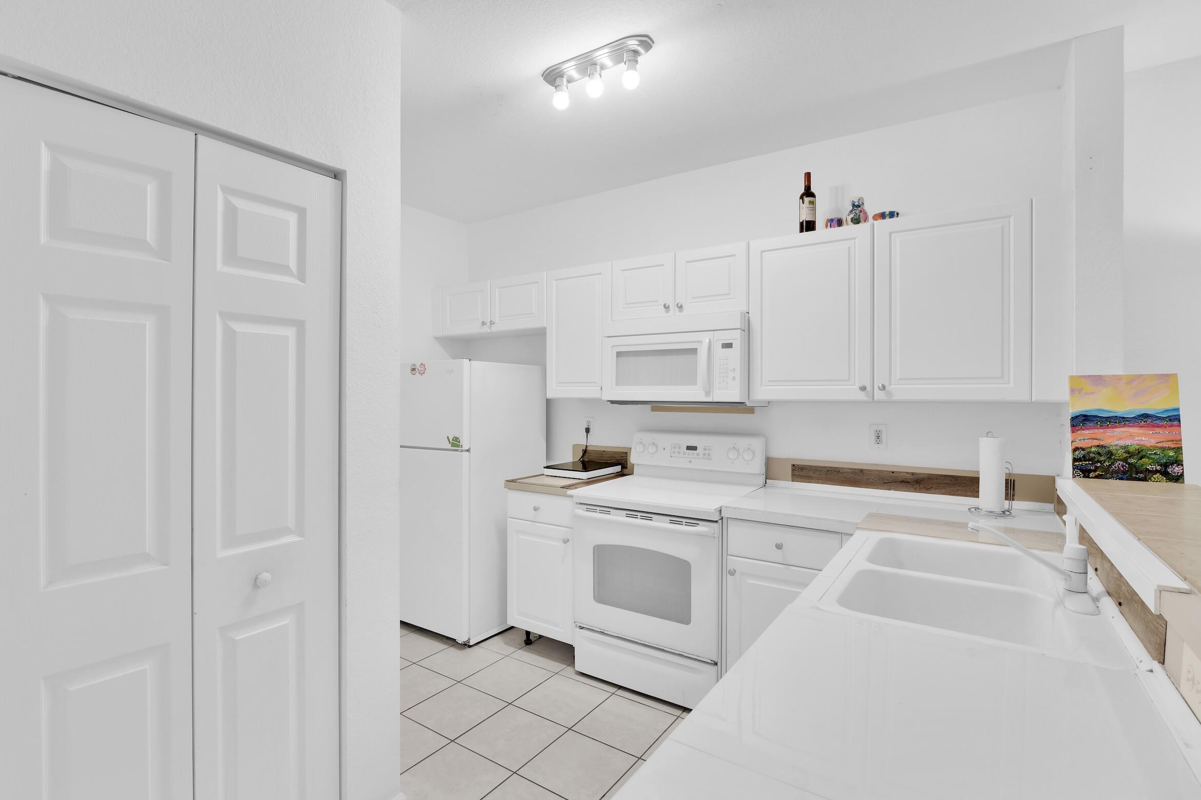 1720 Ne 33 Avenue 105-5 Property Photo 9