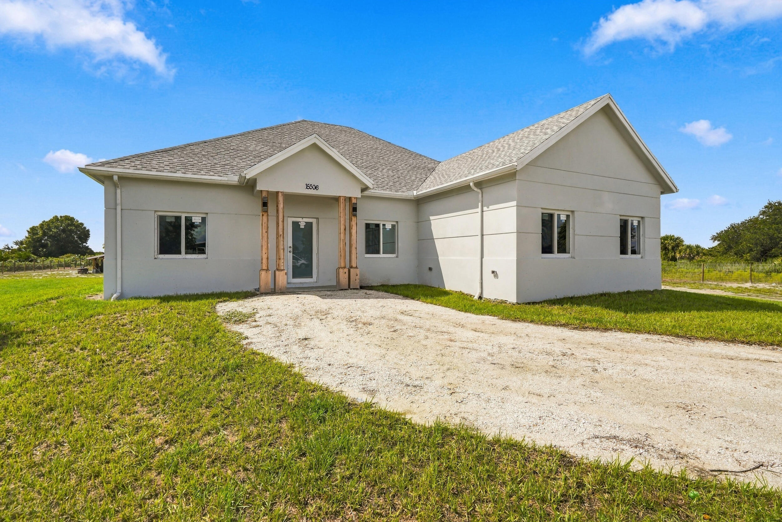 15306 Nw 270th Street Property Photo 3