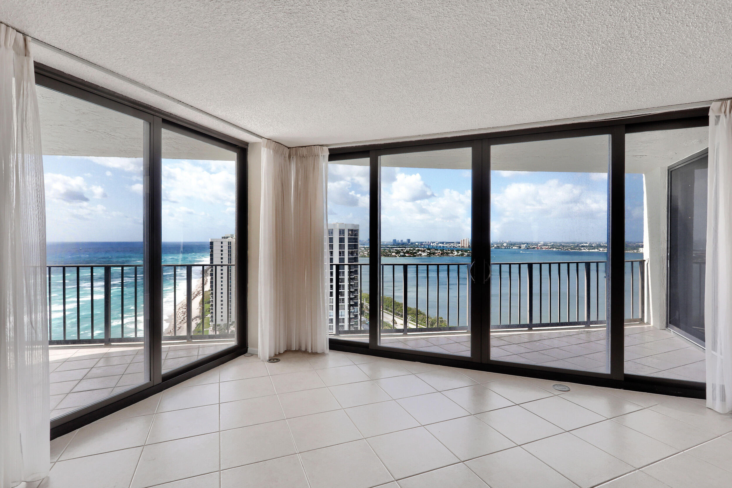 5420 N OCEAN Drive 2404 Property Photo 1