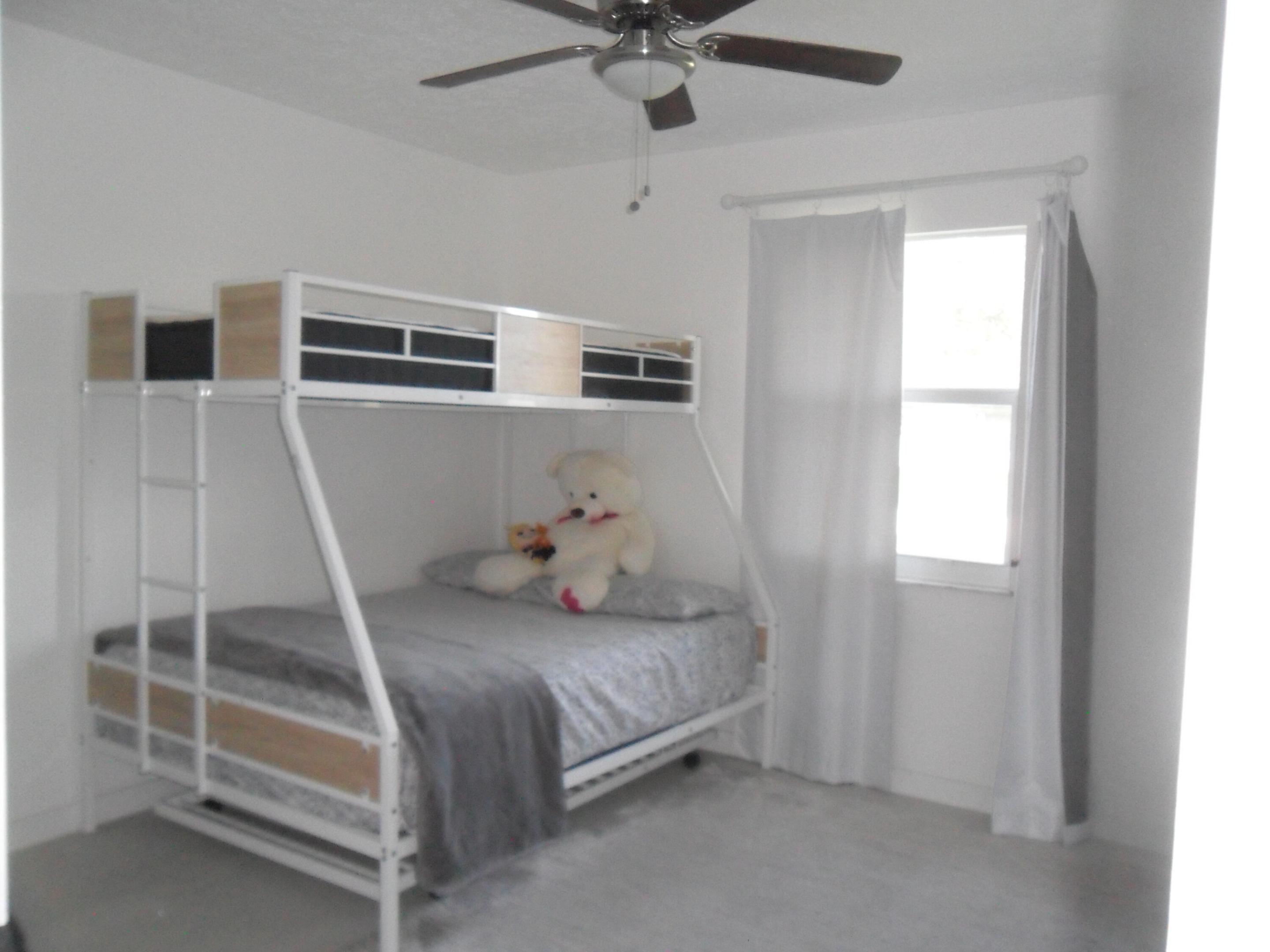 2574 Sw Deckard Street Property Photo 16