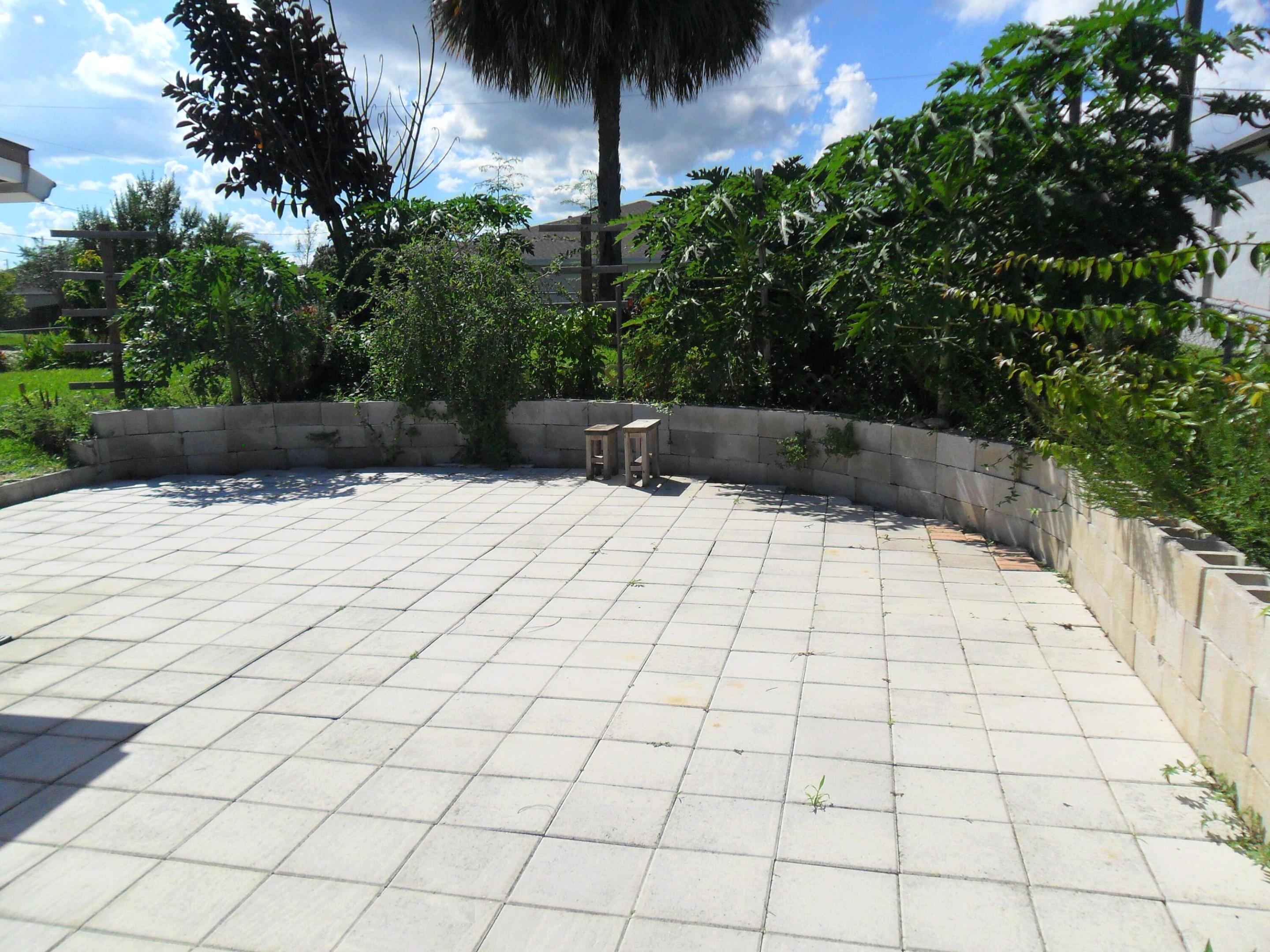 2574 Sw Deckard Street Property Photo 25