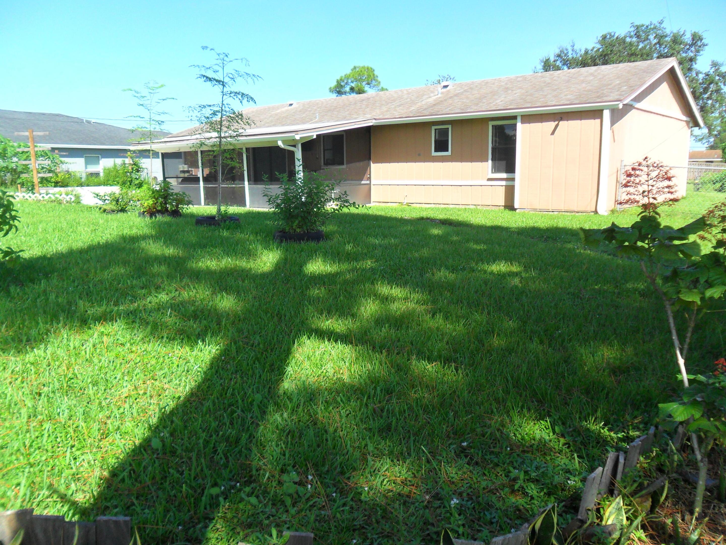 2574 Sw Deckard Street Property Photo 28