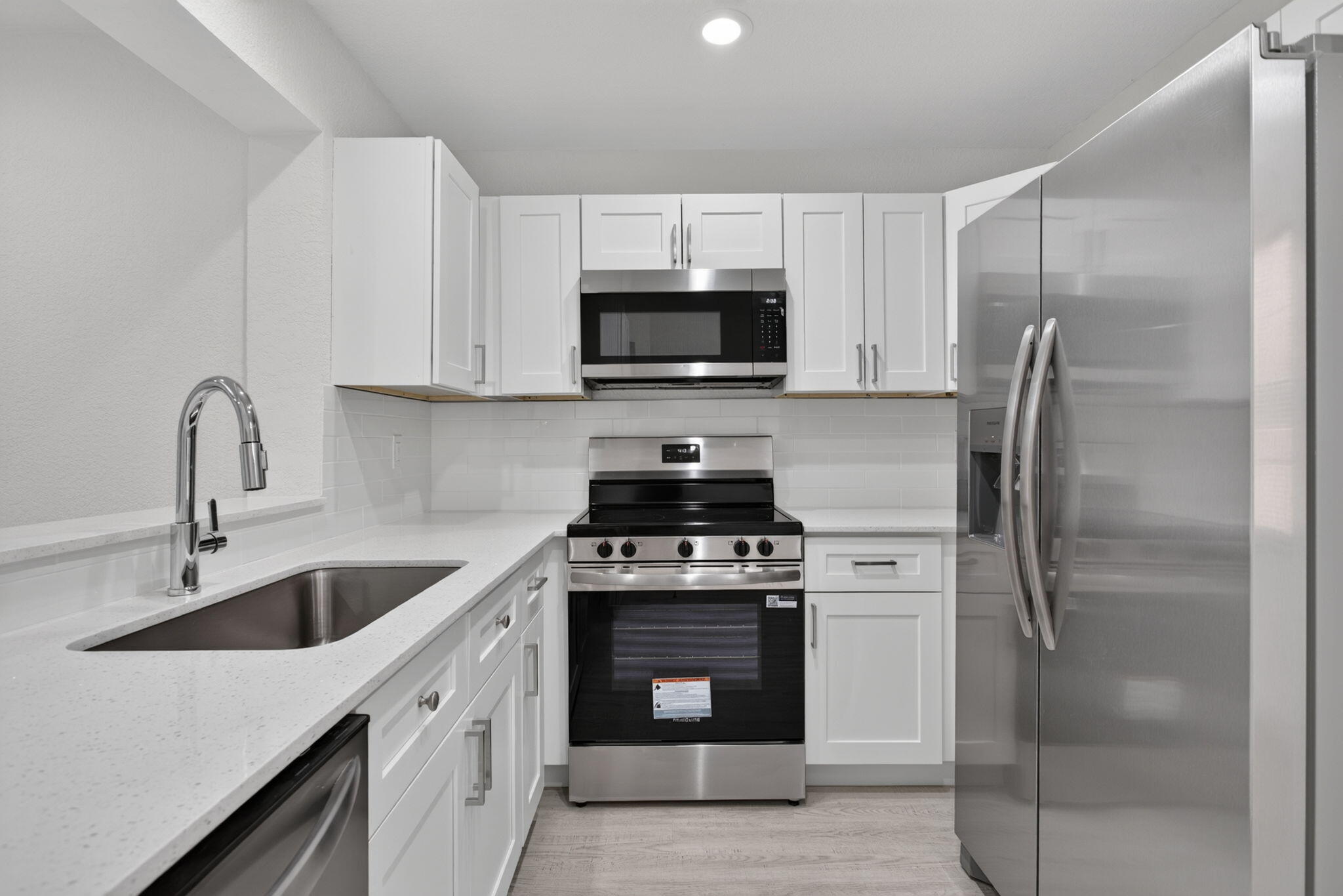 11451 Lakeview Drive 3a Property Photo 7