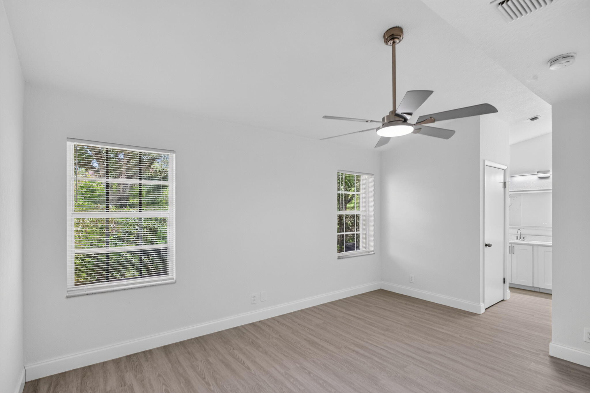 11451 Lakeview Drive 3a Property Photo 15