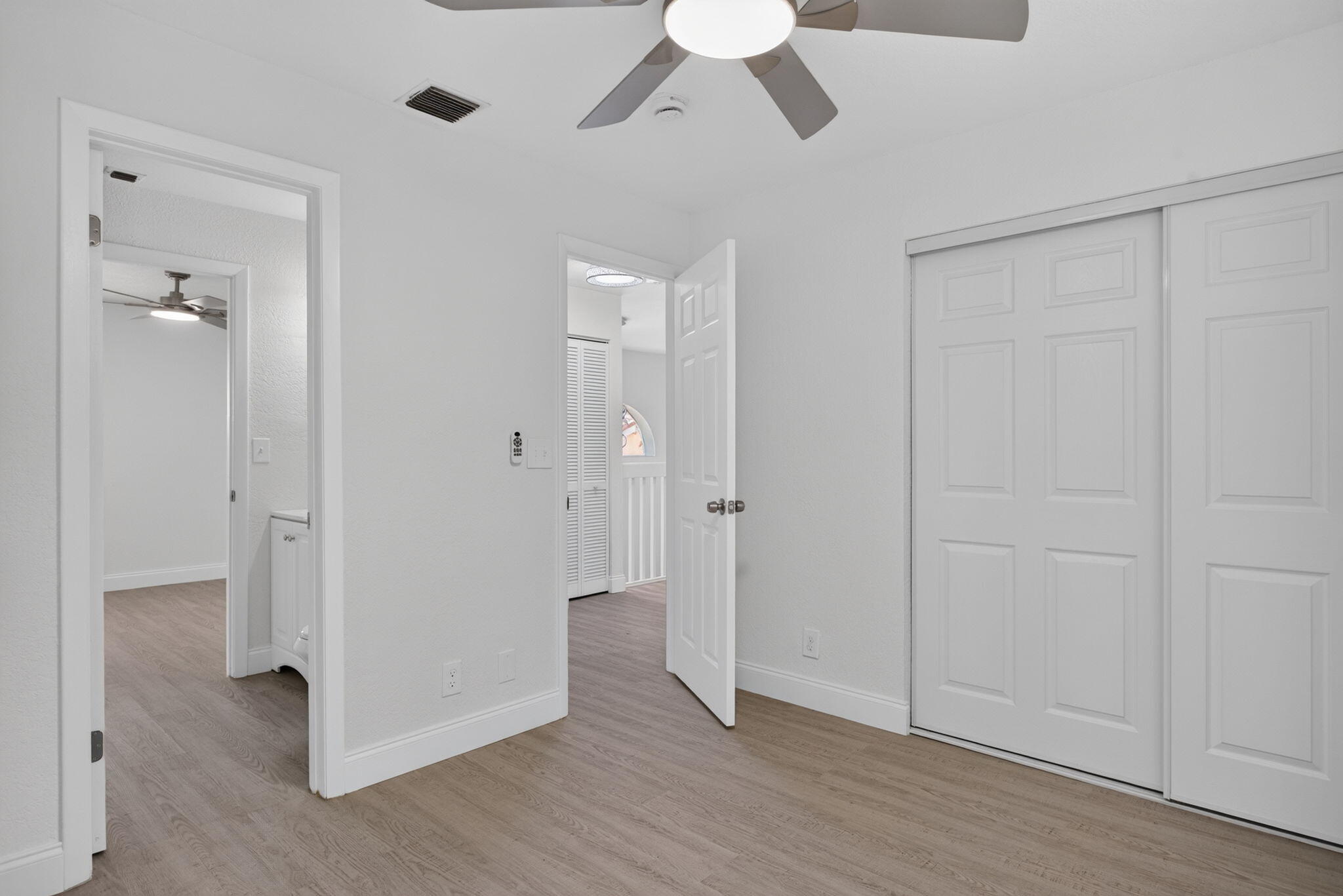 11451 Lakeview Drive 3a Property Photo 22