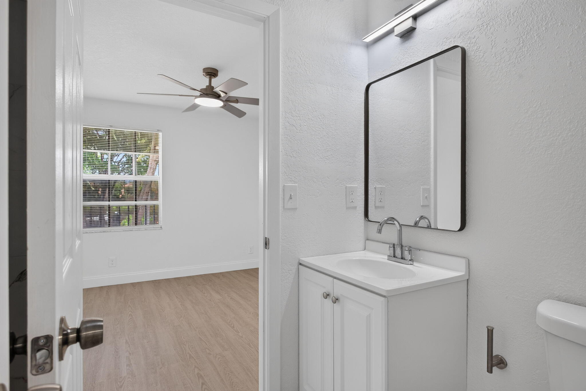11451 Lakeview Drive 3a Property Photo 23
