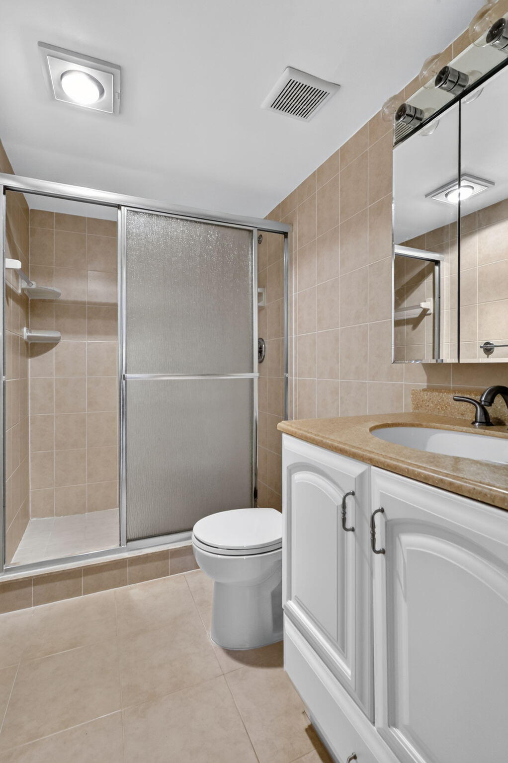 750 Ne 199th Street 204h Property Photo 16