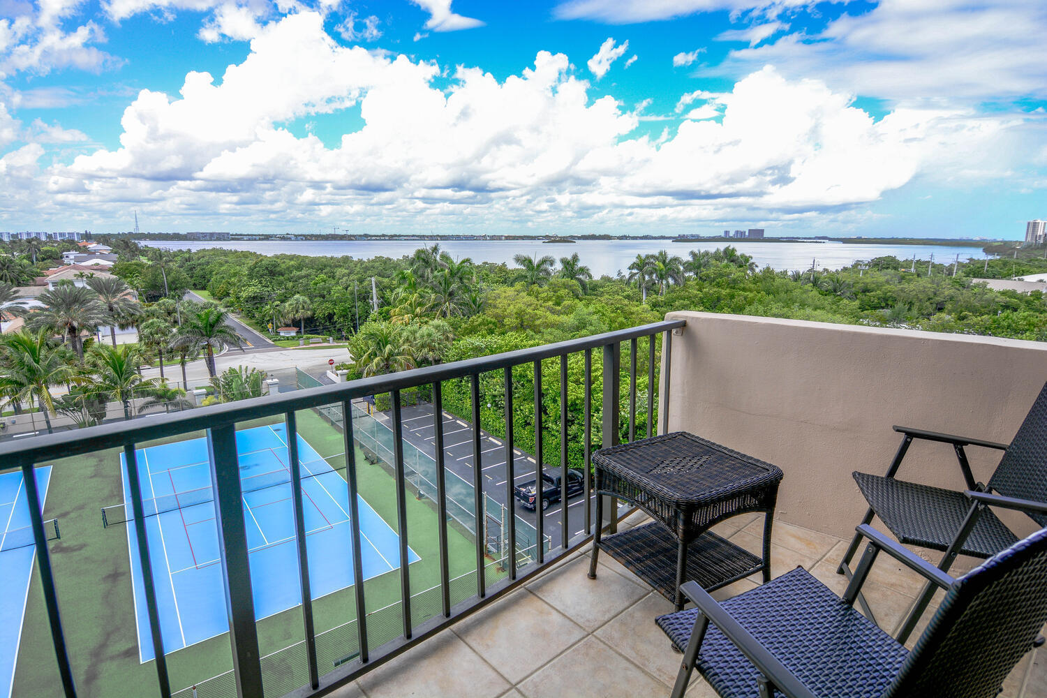 4200 N Ocean Drive 2-605 Property Photo 11