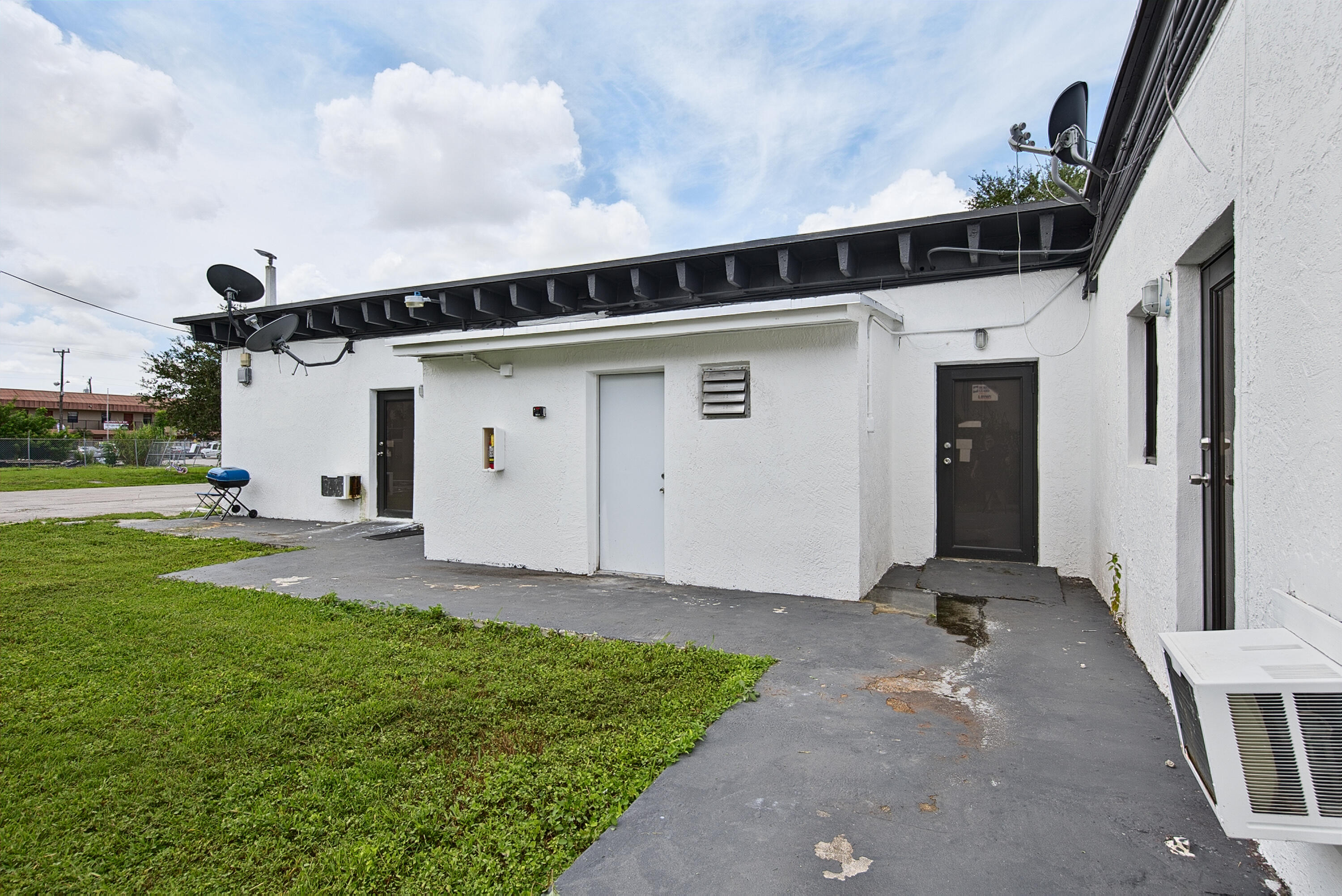 1427 Nw 2nd Avenue Property Photo 19