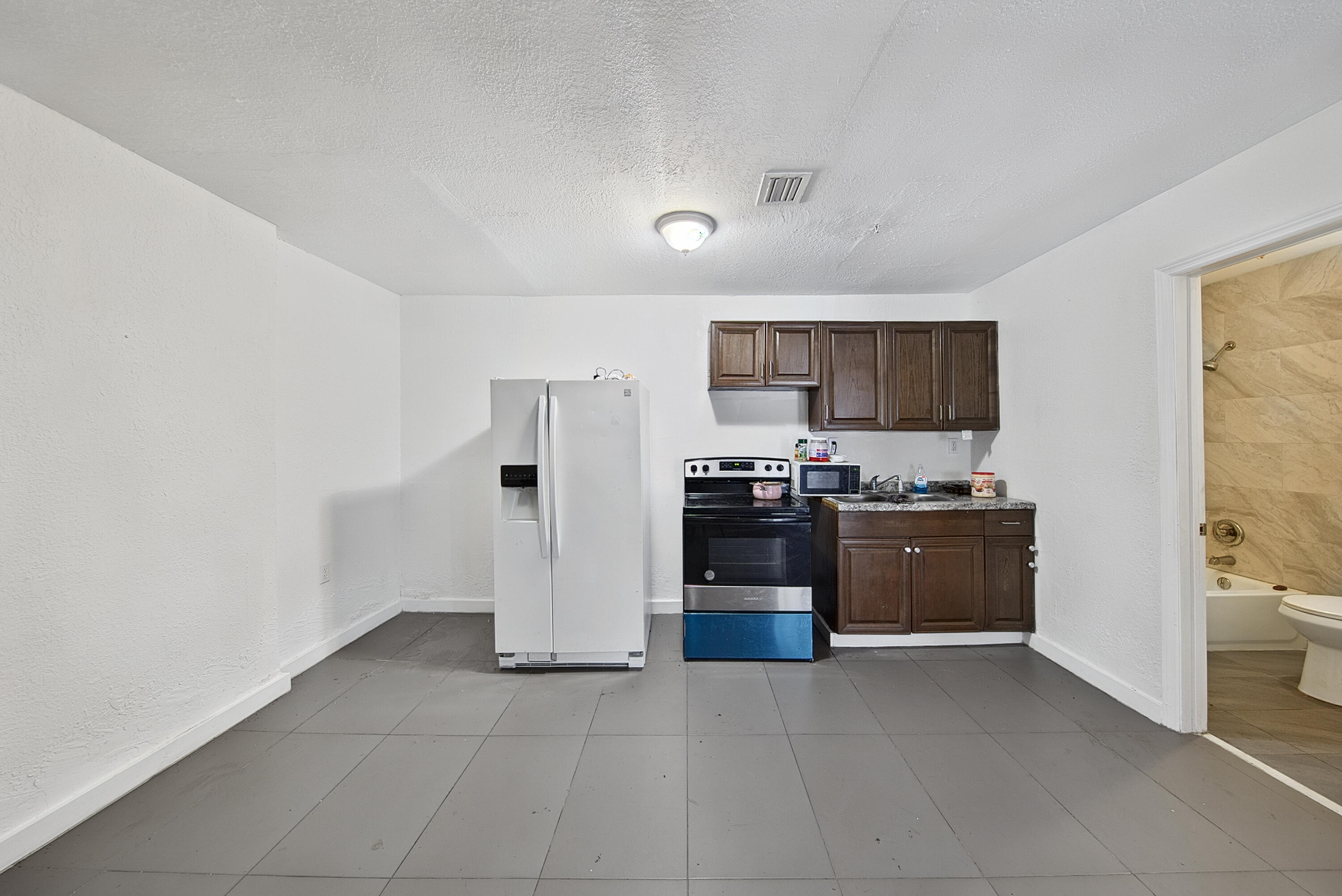 1427 Nw 2nd Avenue Property Photo 54