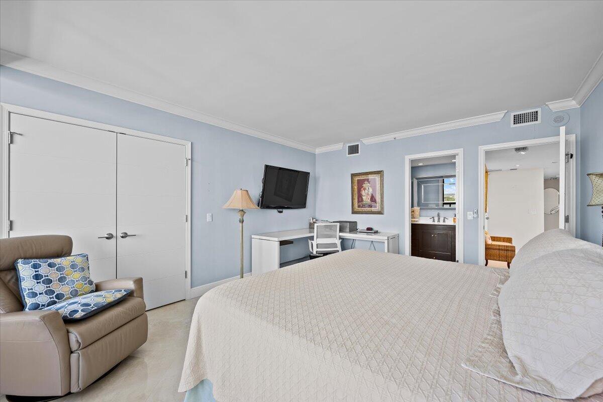 4100 N Ocean Drive 2304 Property Photo 17