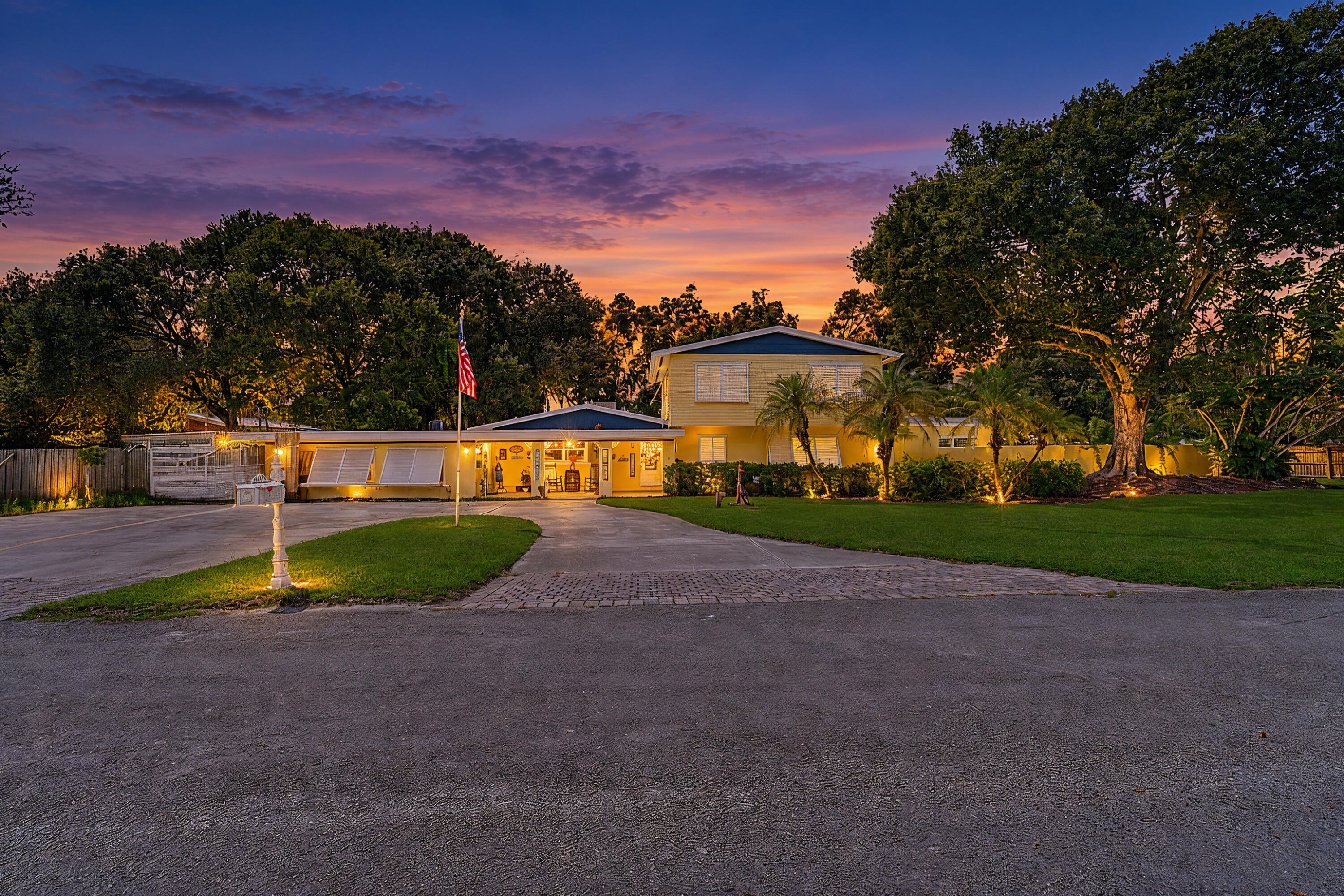 3117 Maravilla Boulevard Property Photo 1