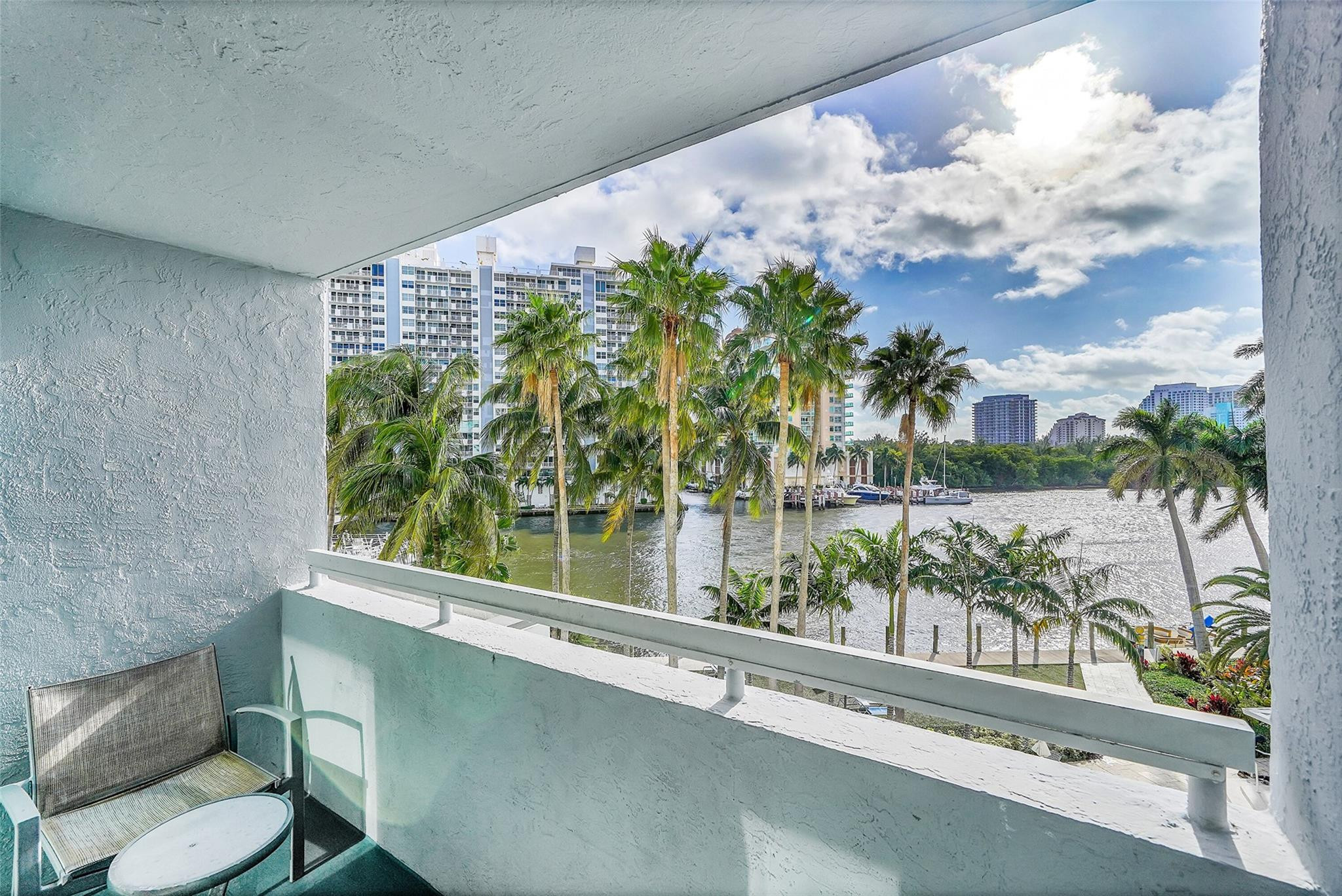 2670 E Sunrise Boulevard 322 Property Photo 1