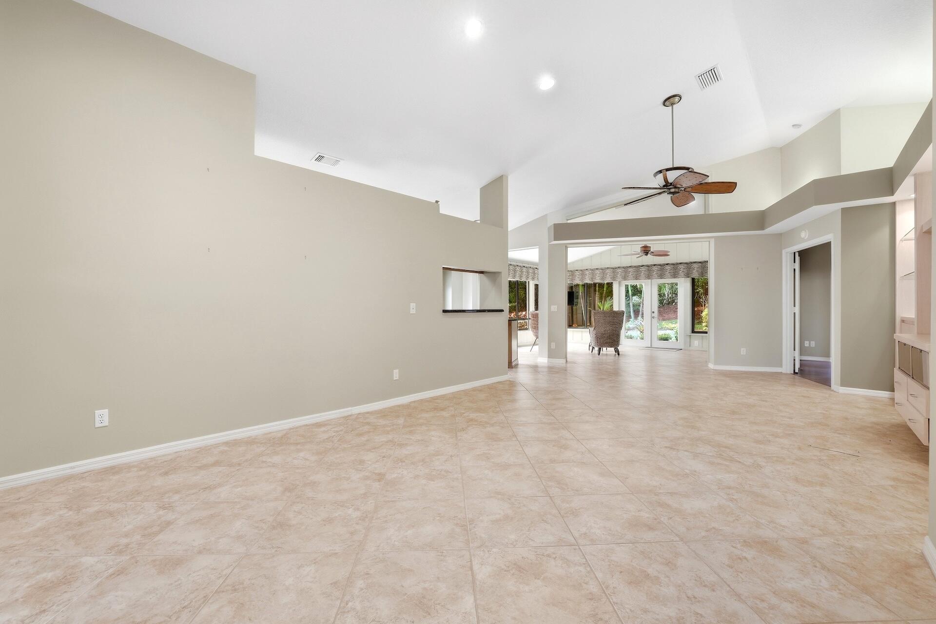 4208 Sw Mallard Creek Trail Property Photo 4