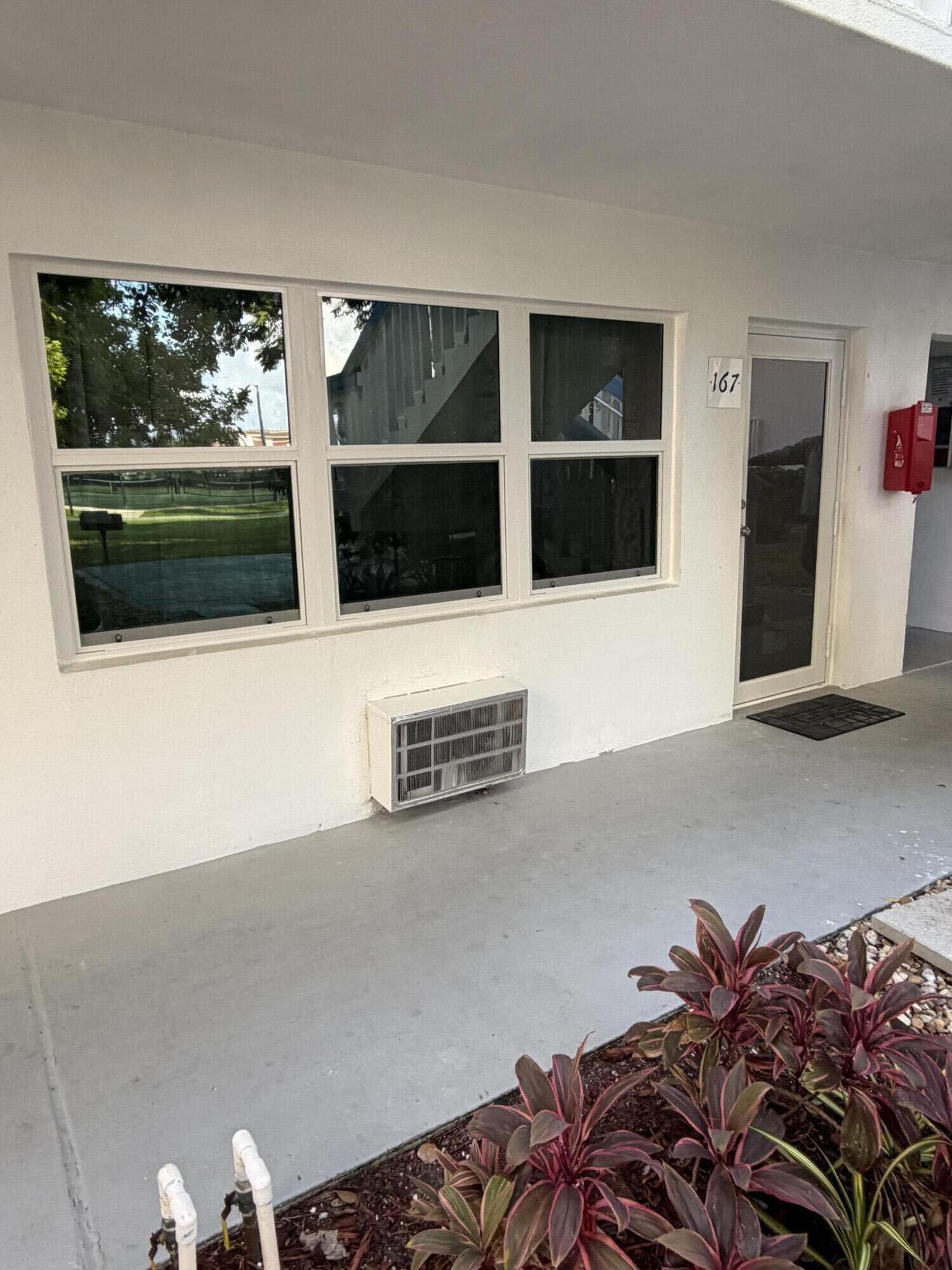 167 Lyndhurst L Property Photo 1