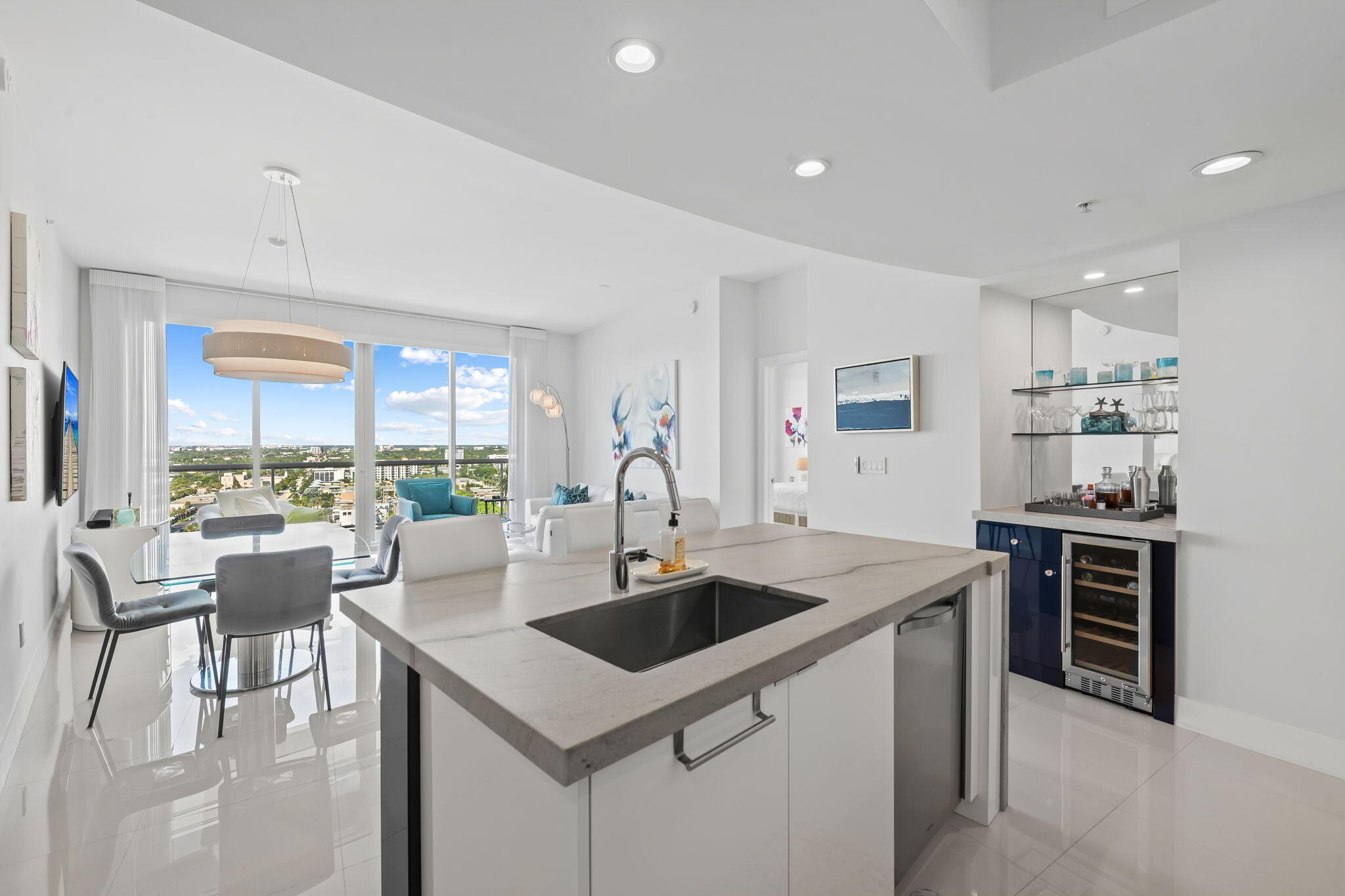 1 N Ocean Boulevard 1713 Property Photo 3