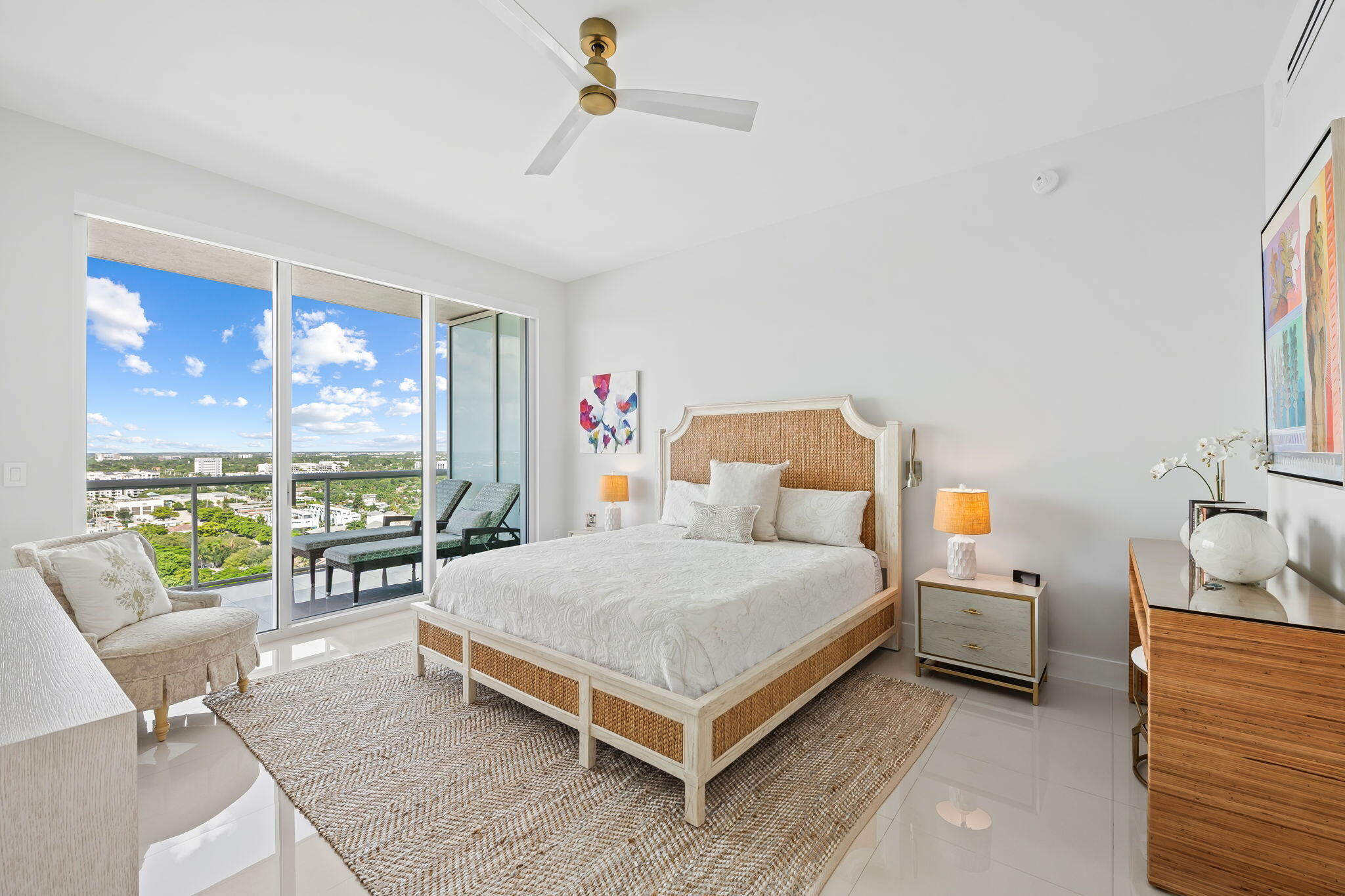 1 N Ocean Boulevard 1713 Property Photo 6