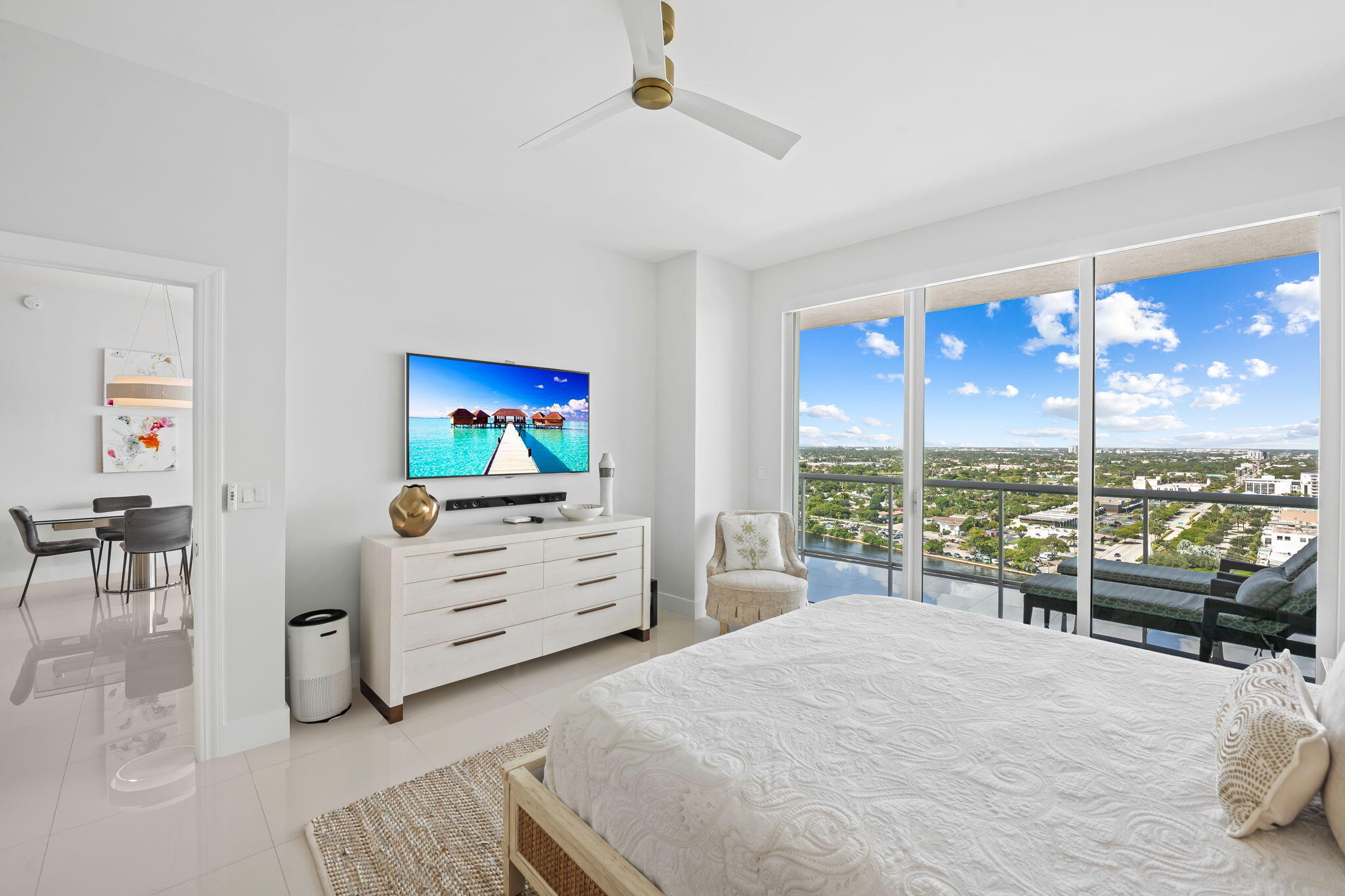 1 N Ocean Boulevard 1713 Property Photo 7
