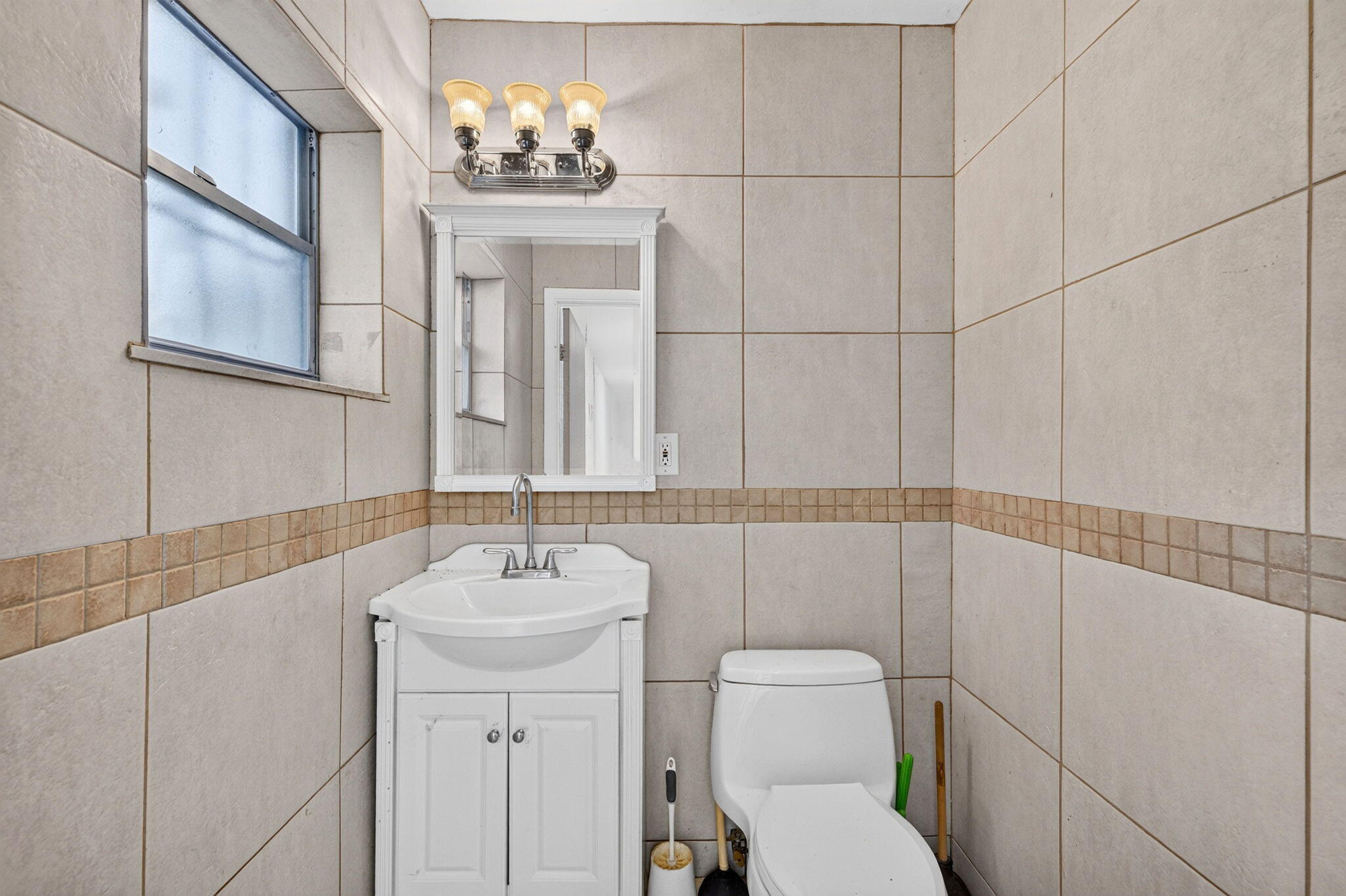 130 Ne 51st Street Property Photo 17