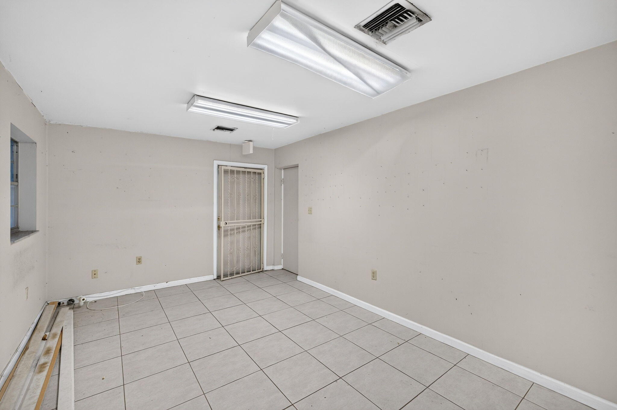 130 Ne 51st Street Property Photo 21