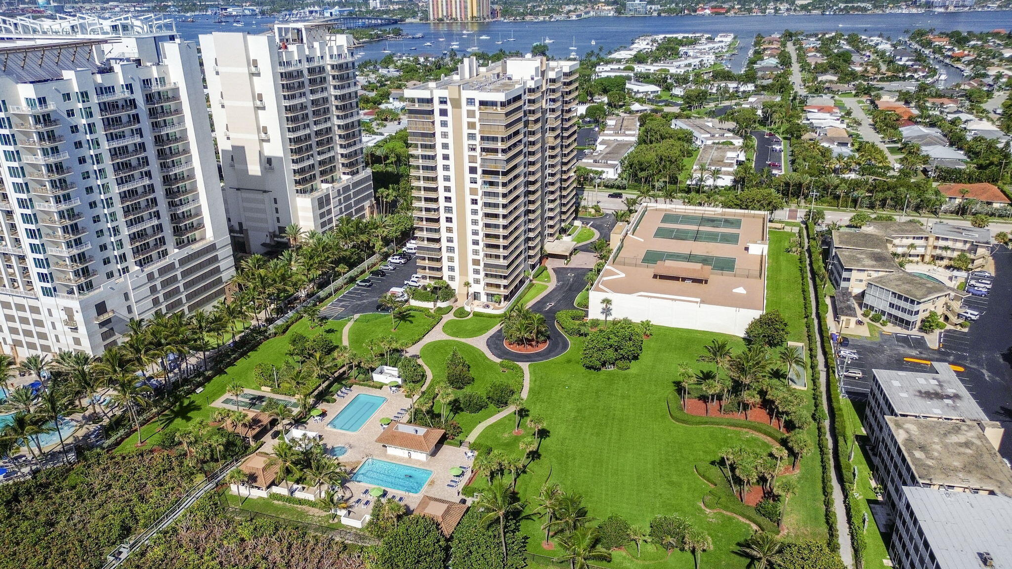3400 N Ocean Drive 1601 Property Photo 3