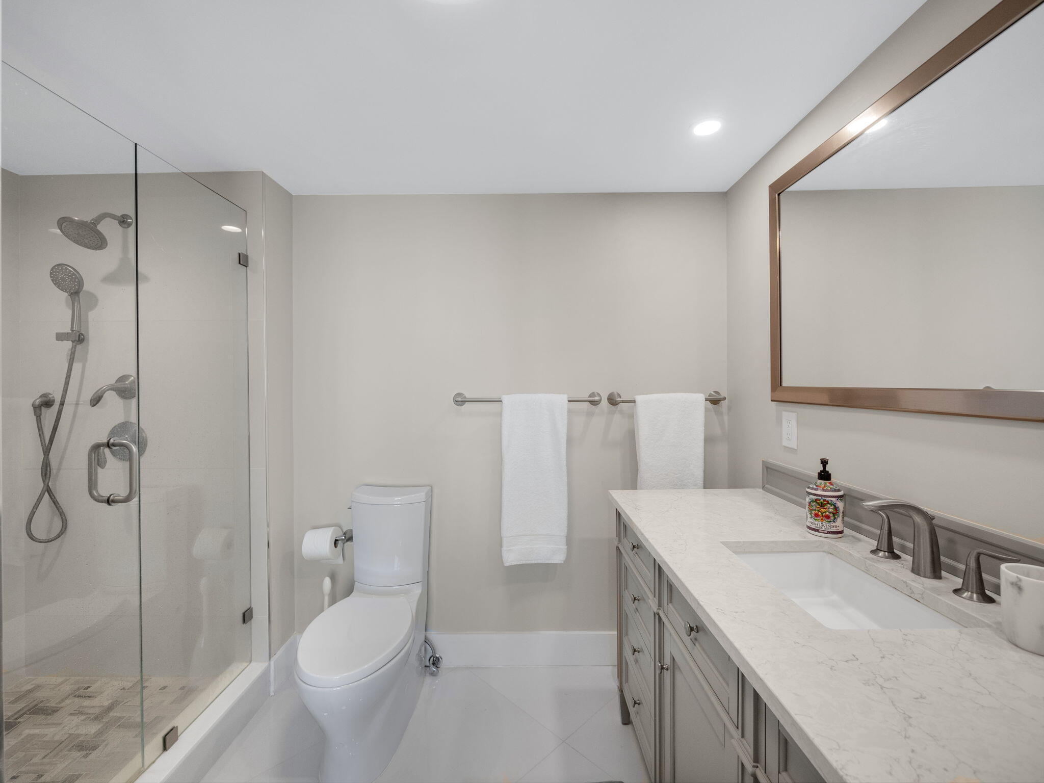 3400 N Ocean Drive 1601 Property Photo 15