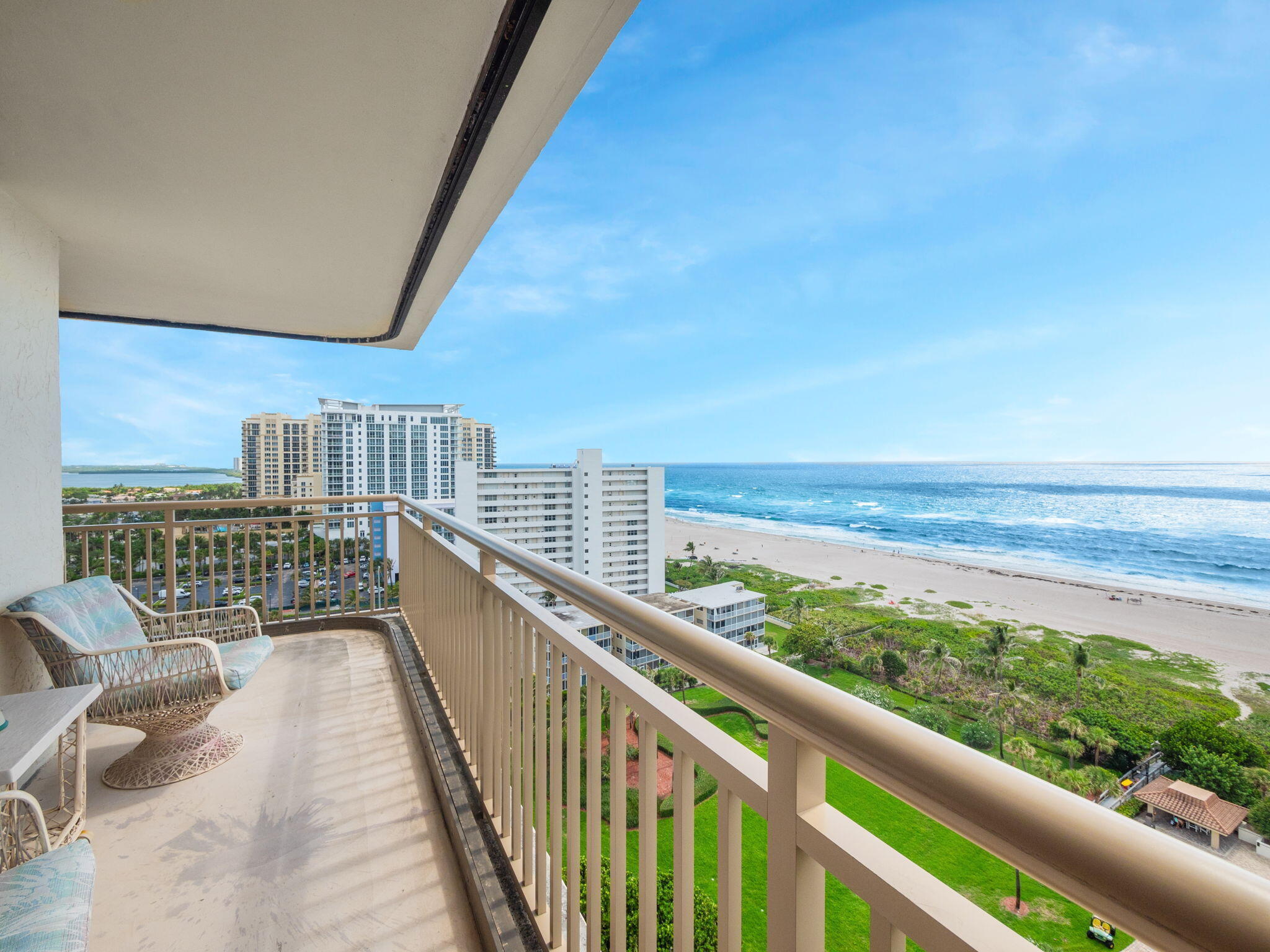 3400 N Ocean Drive 1601 Property Photo 18