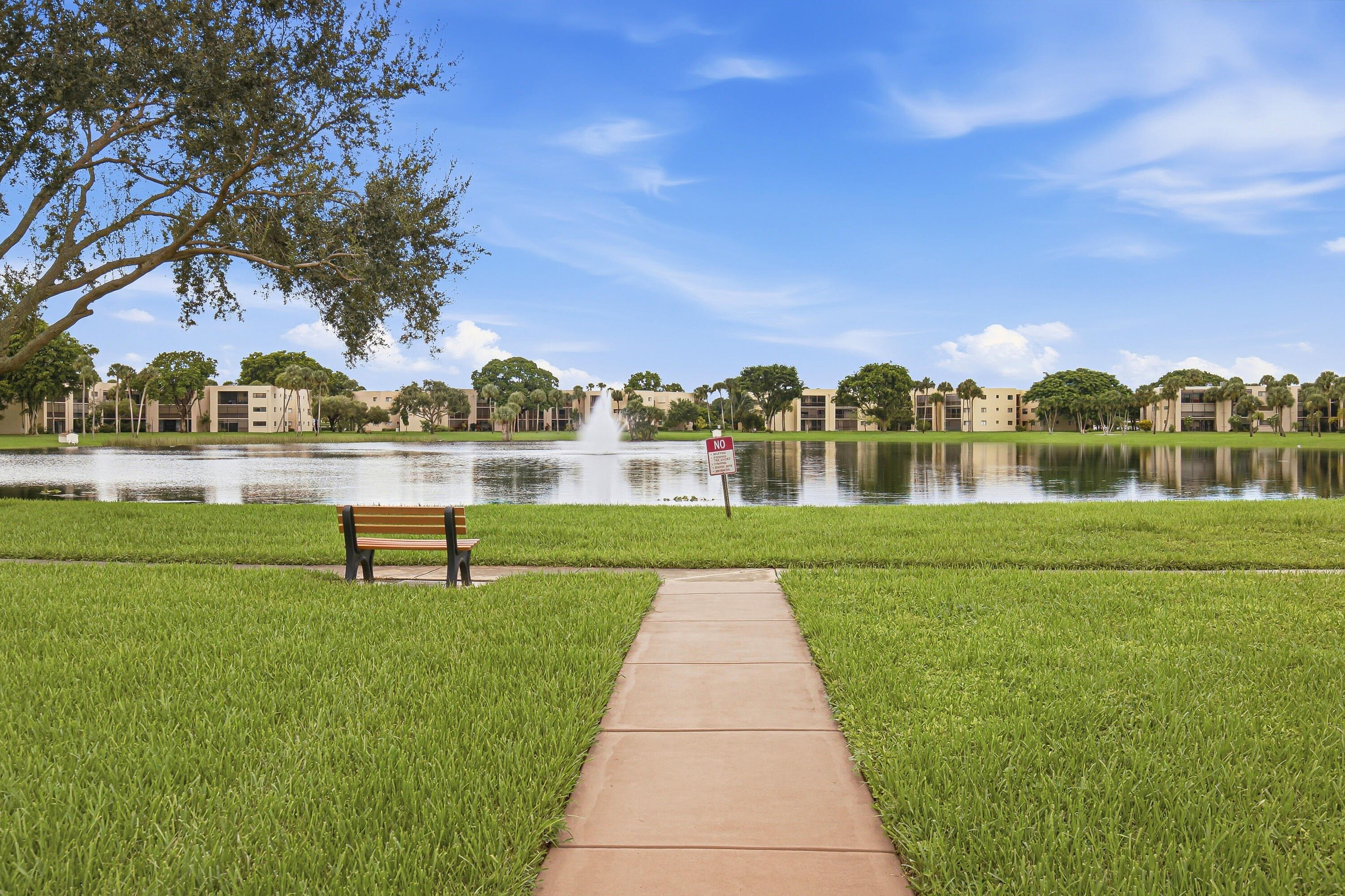 5340 Las Verdes Circle 202 Property Photo 8