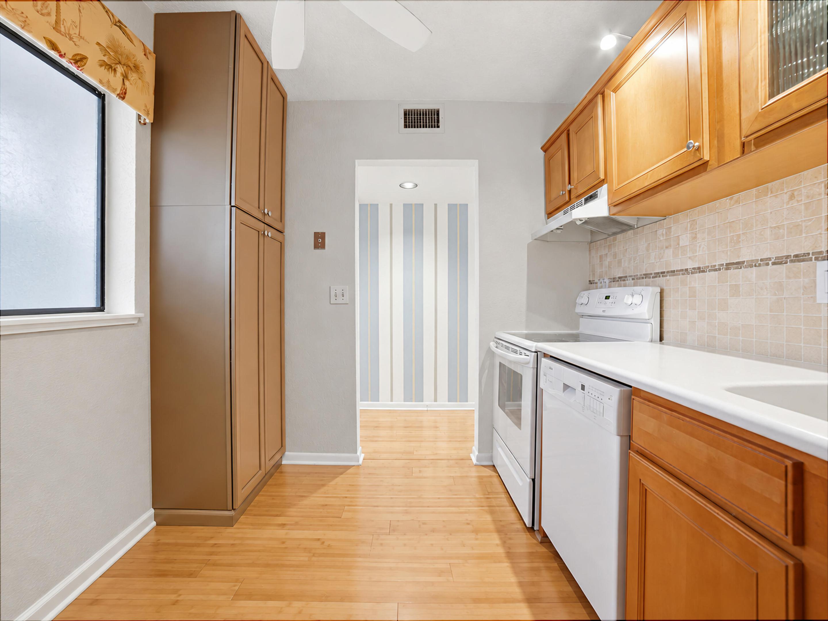 5340 Las Verdes Circle 202 Property Photo 34