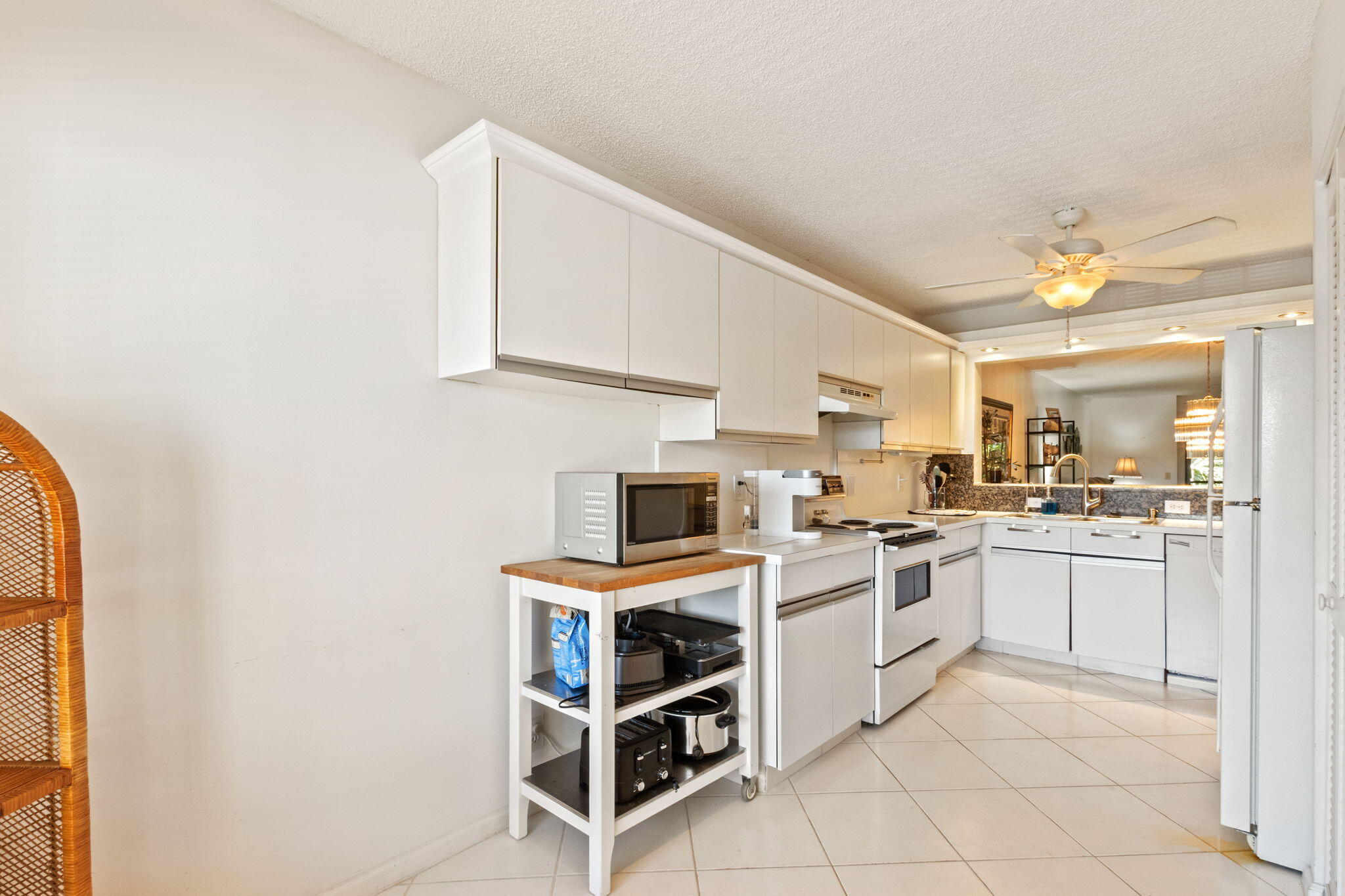 5380 Cedar Lake Drive 303 Property Photo 5