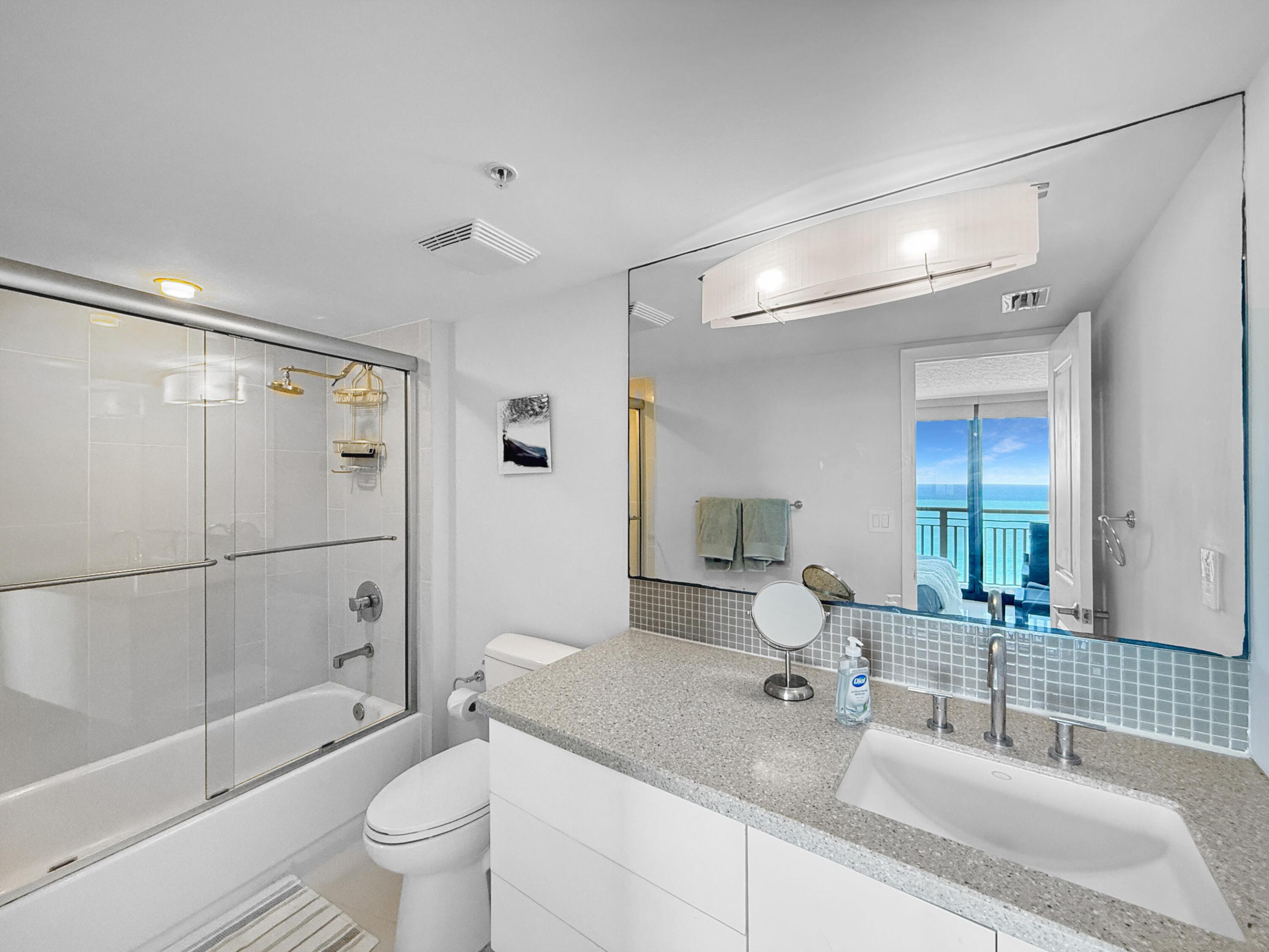 3000 N Ocean Drive 32-d Property Photo 12