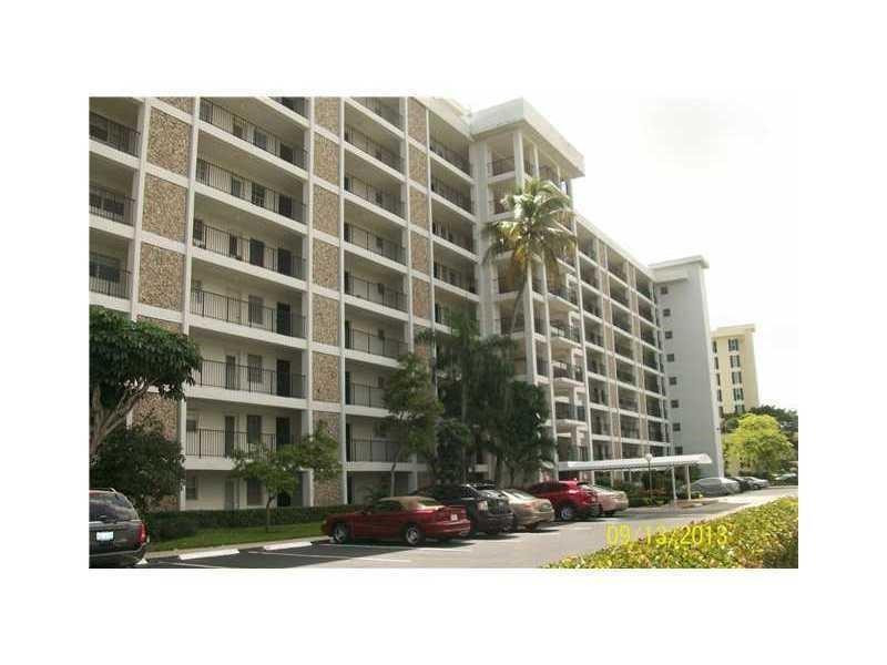 3150 N Palm Aire Drive Unit 407 Property Photo 1