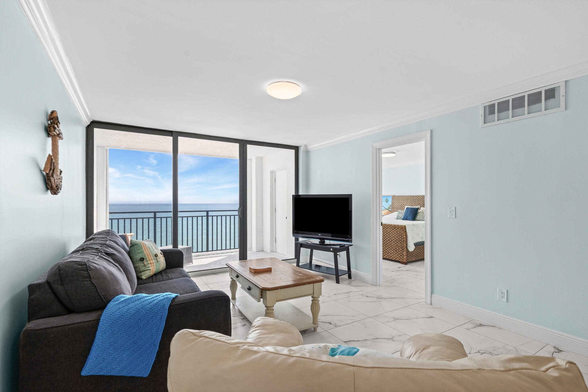 10102 S Ocean Drive 705a Property Photo 2