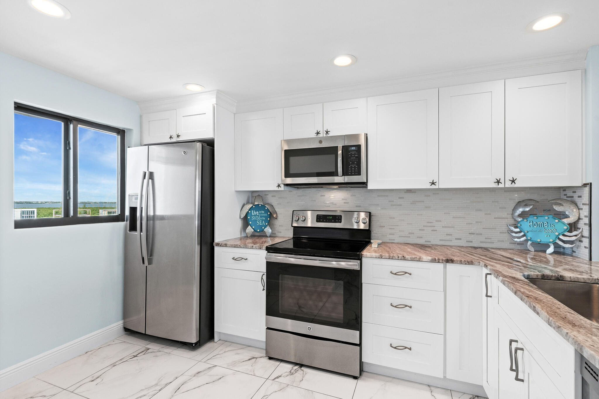 10102 S Ocean Drive 705a Property Photo 5