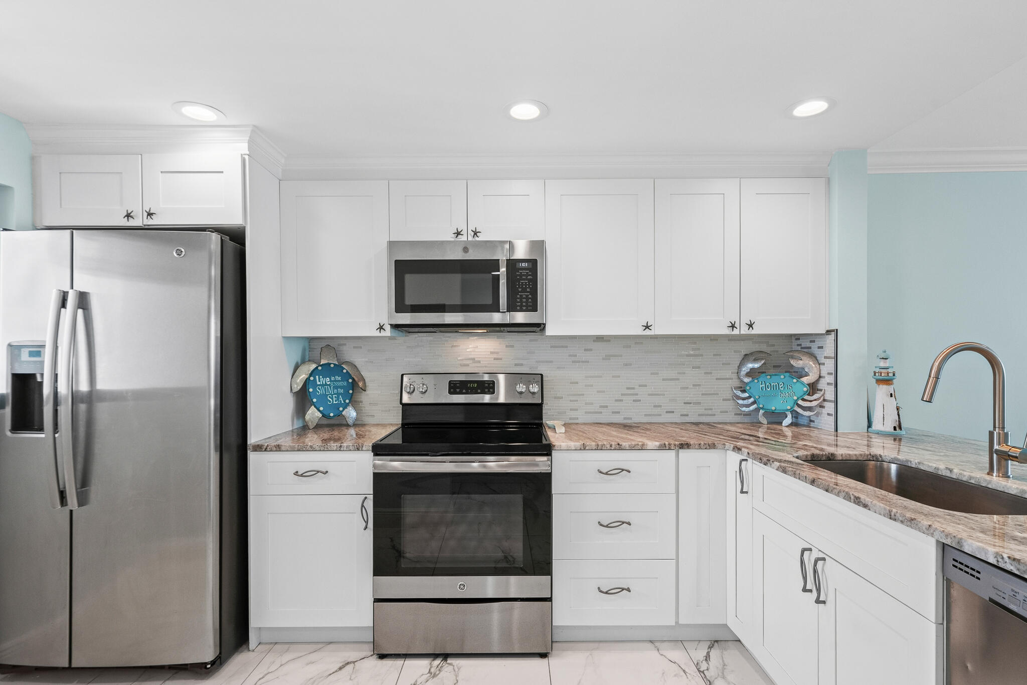 10102 S Ocean Drive 705a Property Photo 6