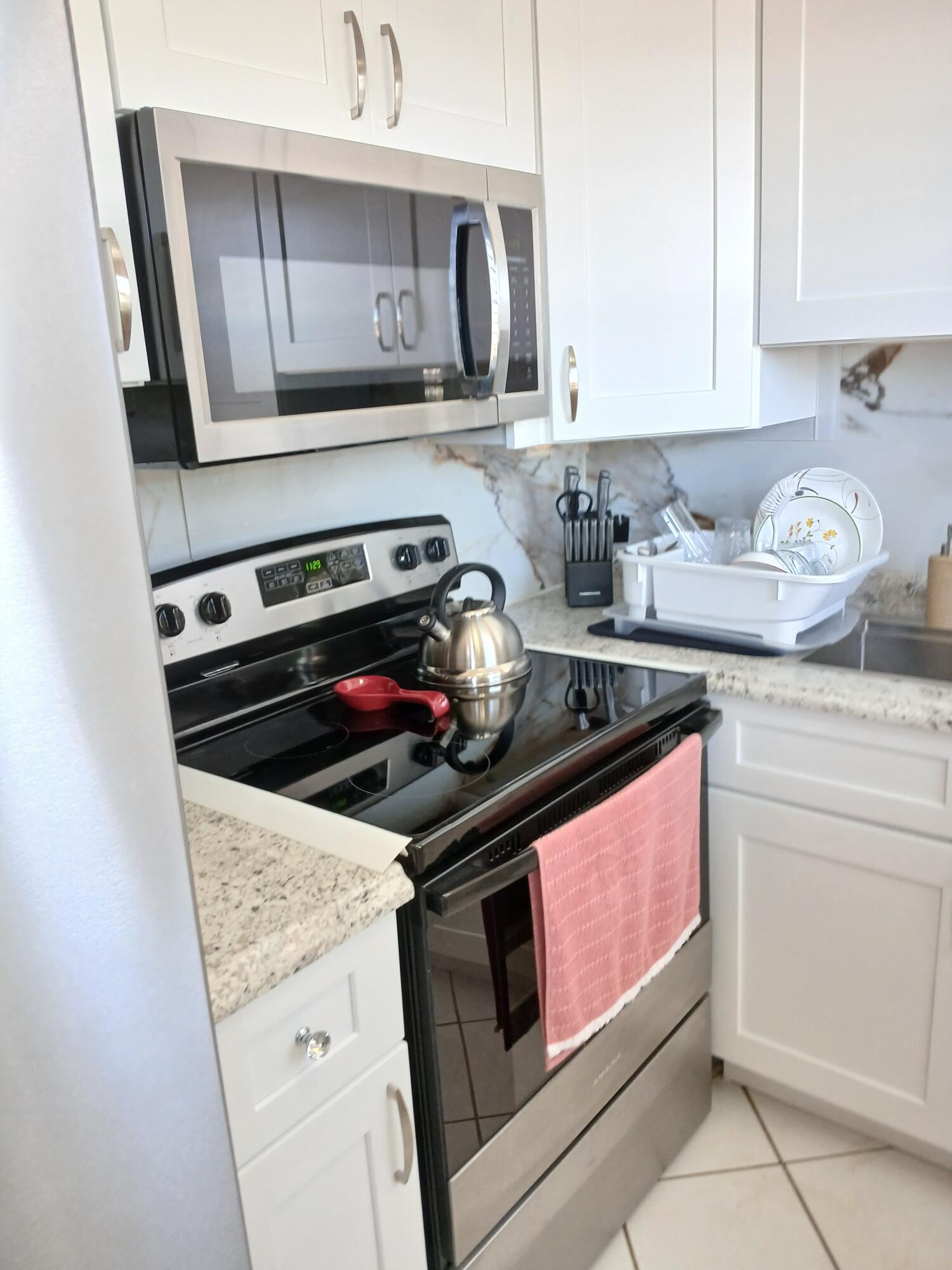 133 Somerset G Property Photo 14