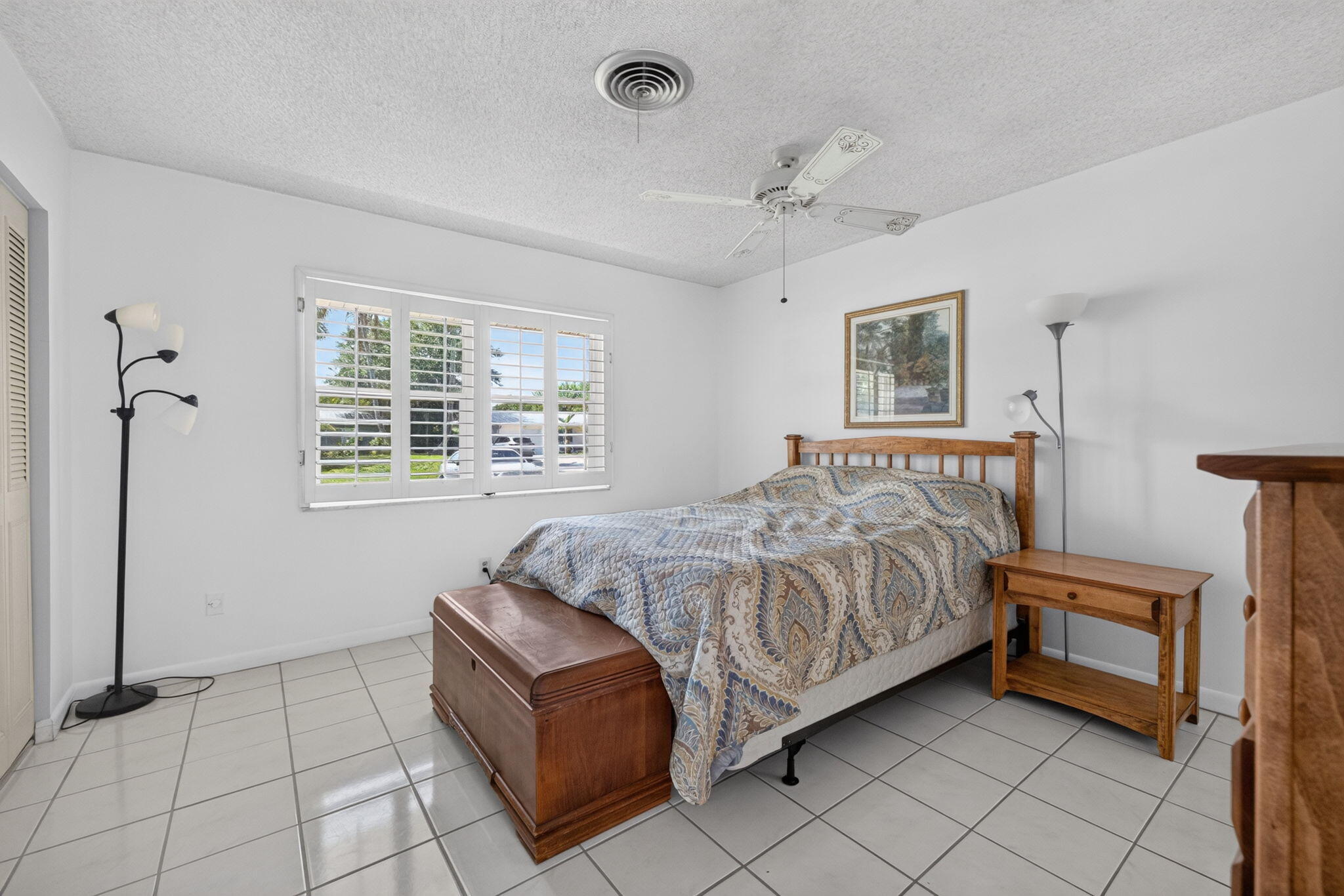 921 Se Flamingo Avenue Property Photo 7