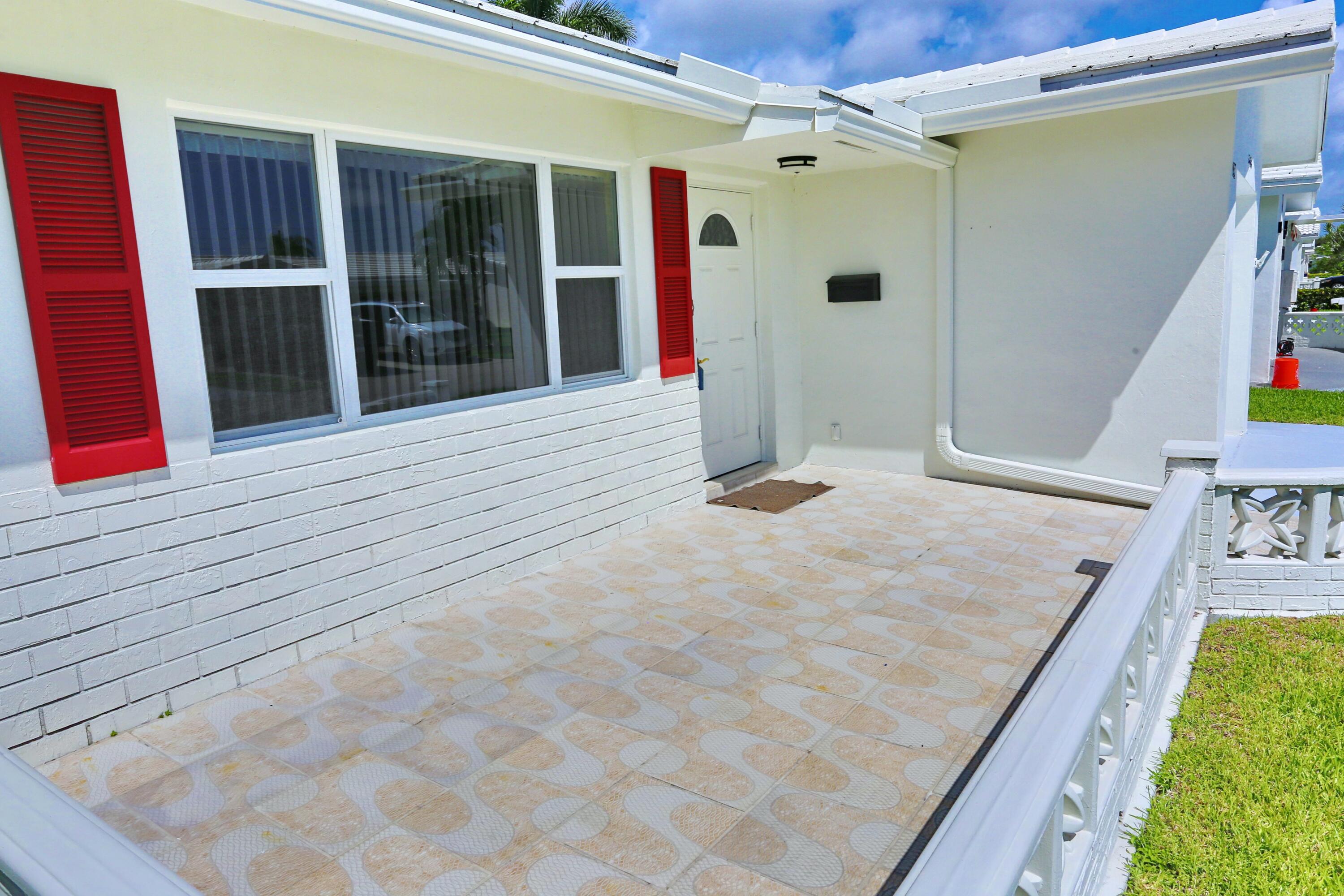 1015 Sw 16th Street Property Photo 5